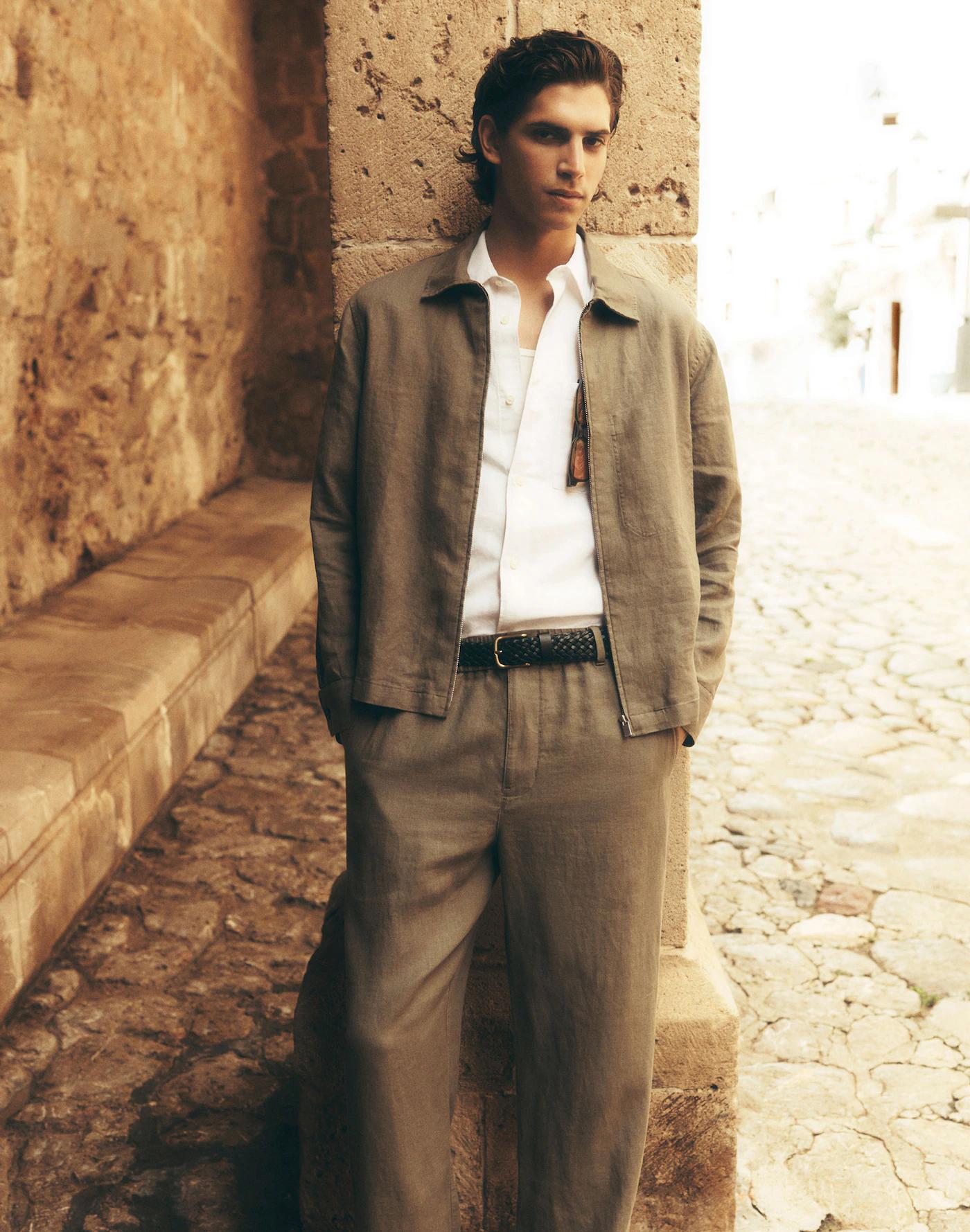 Linen Pull-On Pant Product Image