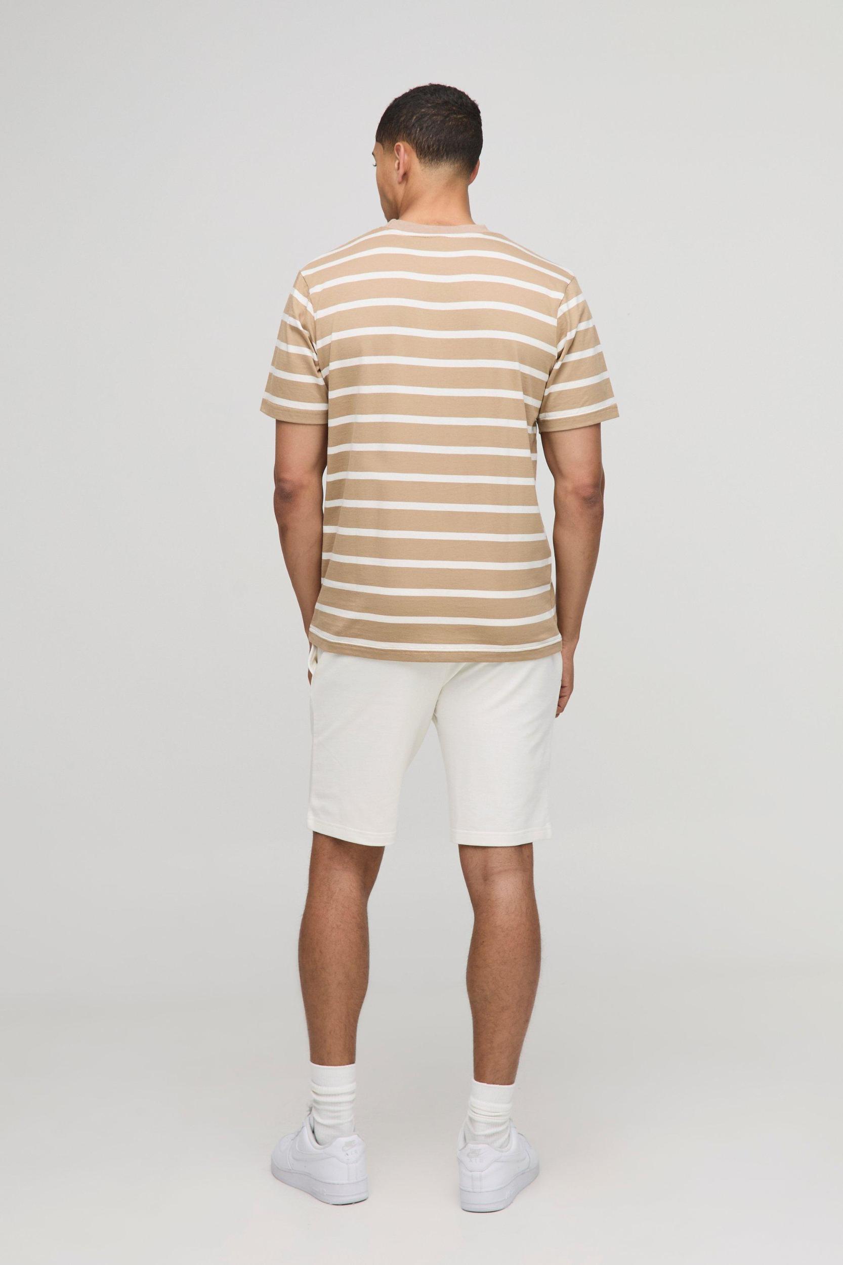 Relaxed Striped T-Shirt and Shorts Set | boohooMAN USA Product Image