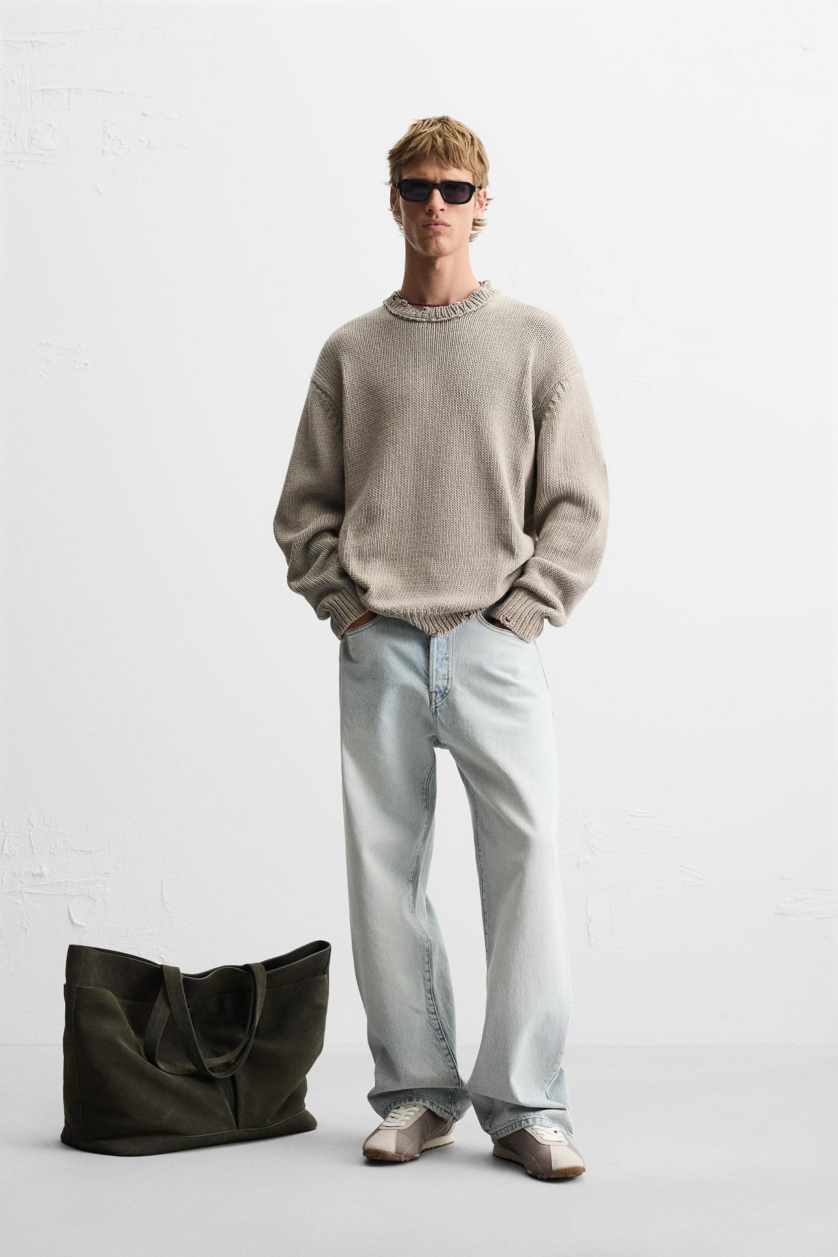 WASHED RIPPED EFFECT SWEATER Product Image