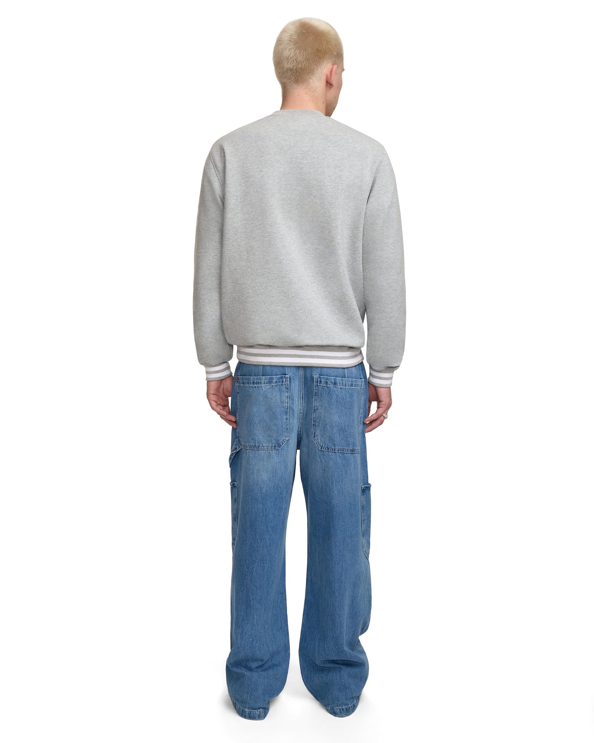 Los Angeles Lakers Gray Logo Select Crewneck Male Product Image