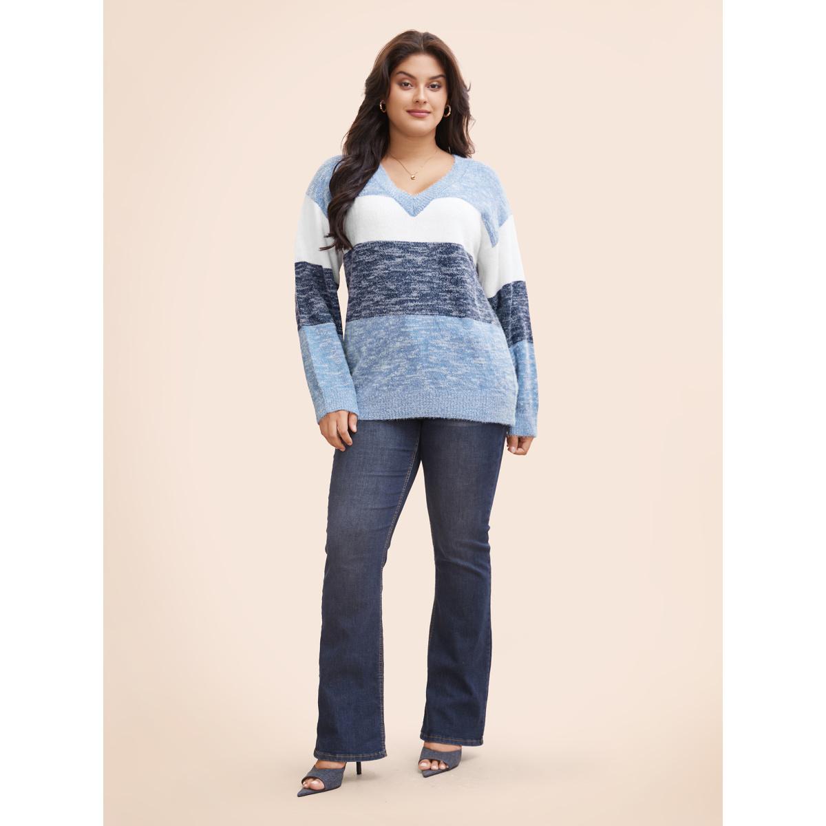 Plus Size Colorblock Contrast Super Soft Plush Knit V Neck Pullover Indigo Women Elegant Loose Long Sleeve V-neck Dailywear Pullovers BloomChic 28/5X Product Image