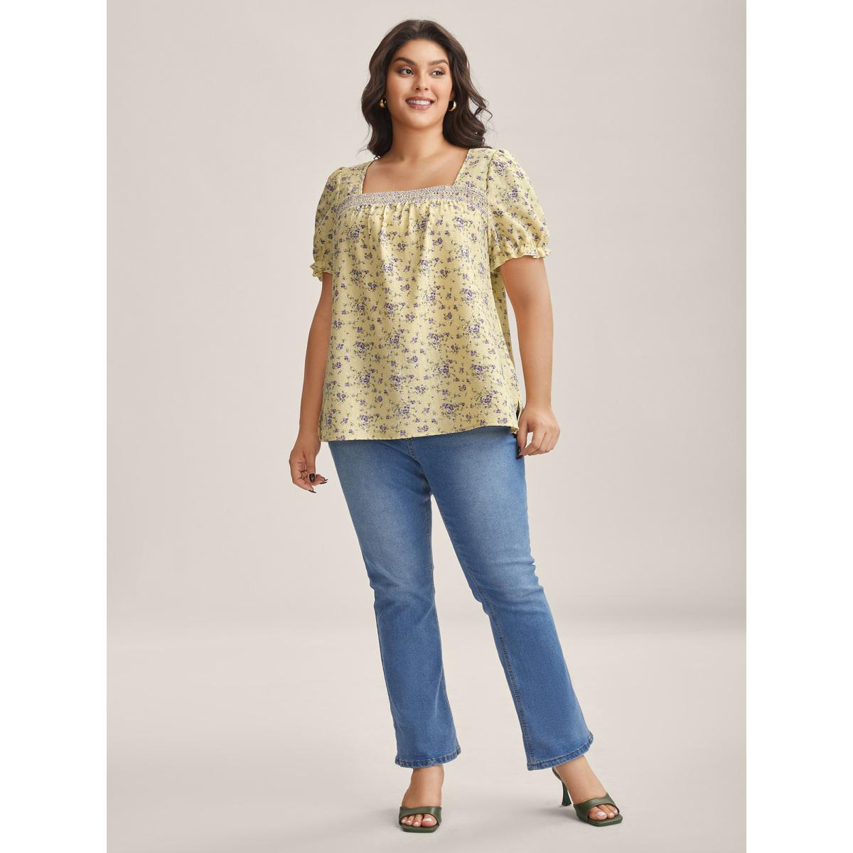 Plus Size Lightyellow Floral Print Shirred Neck Color Contrast Blouse Women Short sleeve Square Neck Everyday-Elegant Blouses BloomChic 22-24/3X Product Image