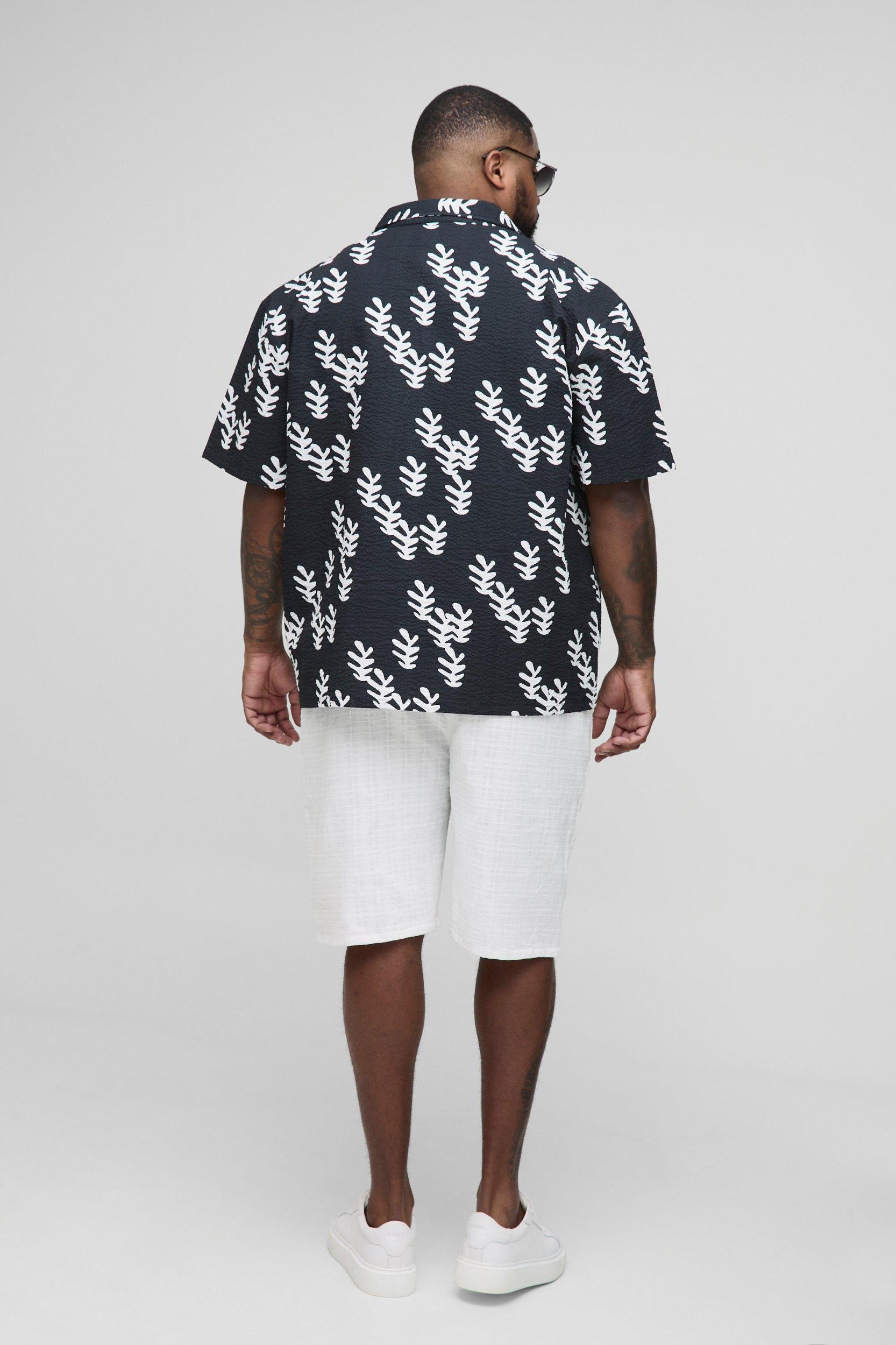 Plus Seersucker Oversized Boxy Floral Revere Shirt | boohooMAN USA Product Image