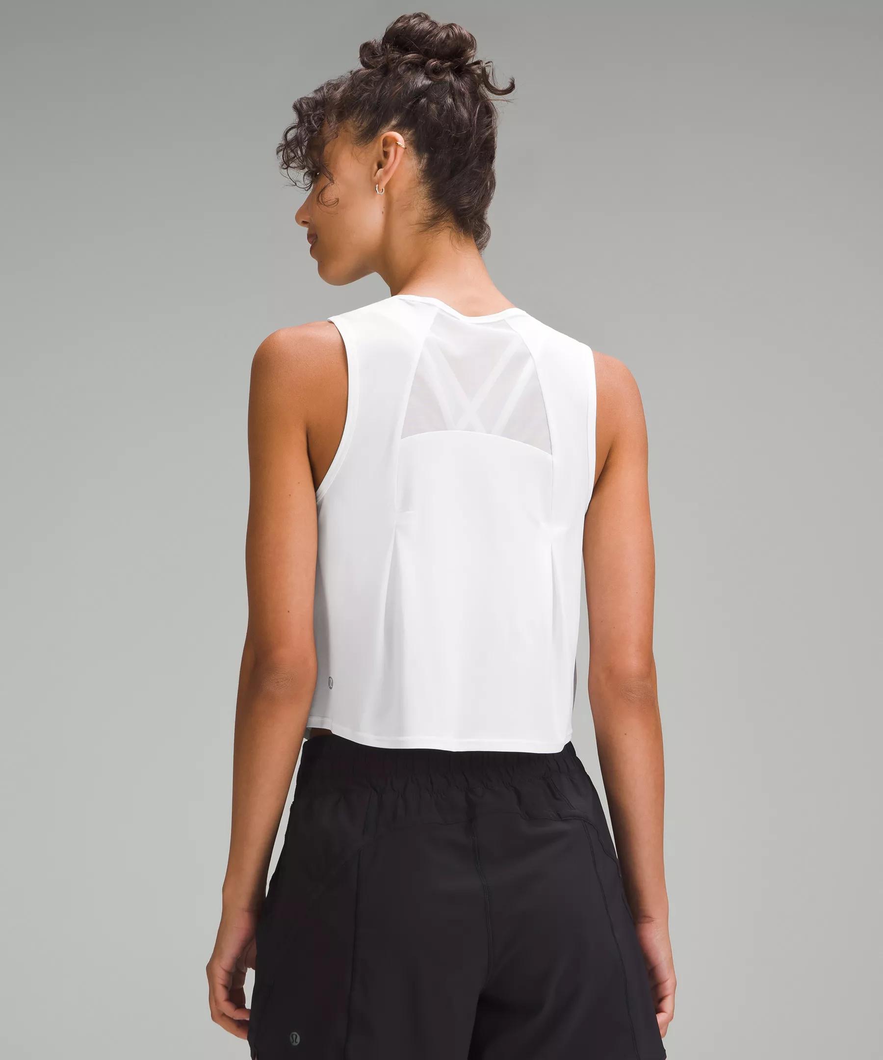 Sculpt Cropped Tank Top *Pleated Product Image