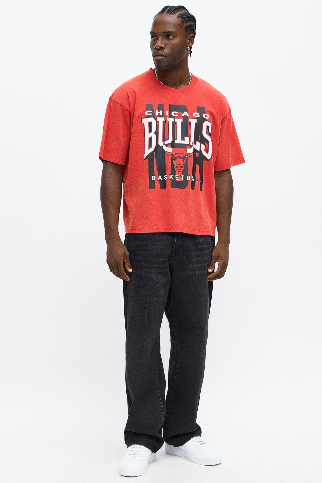 Bulls Oversized Short Sleeve Tee - Red Male Product Image