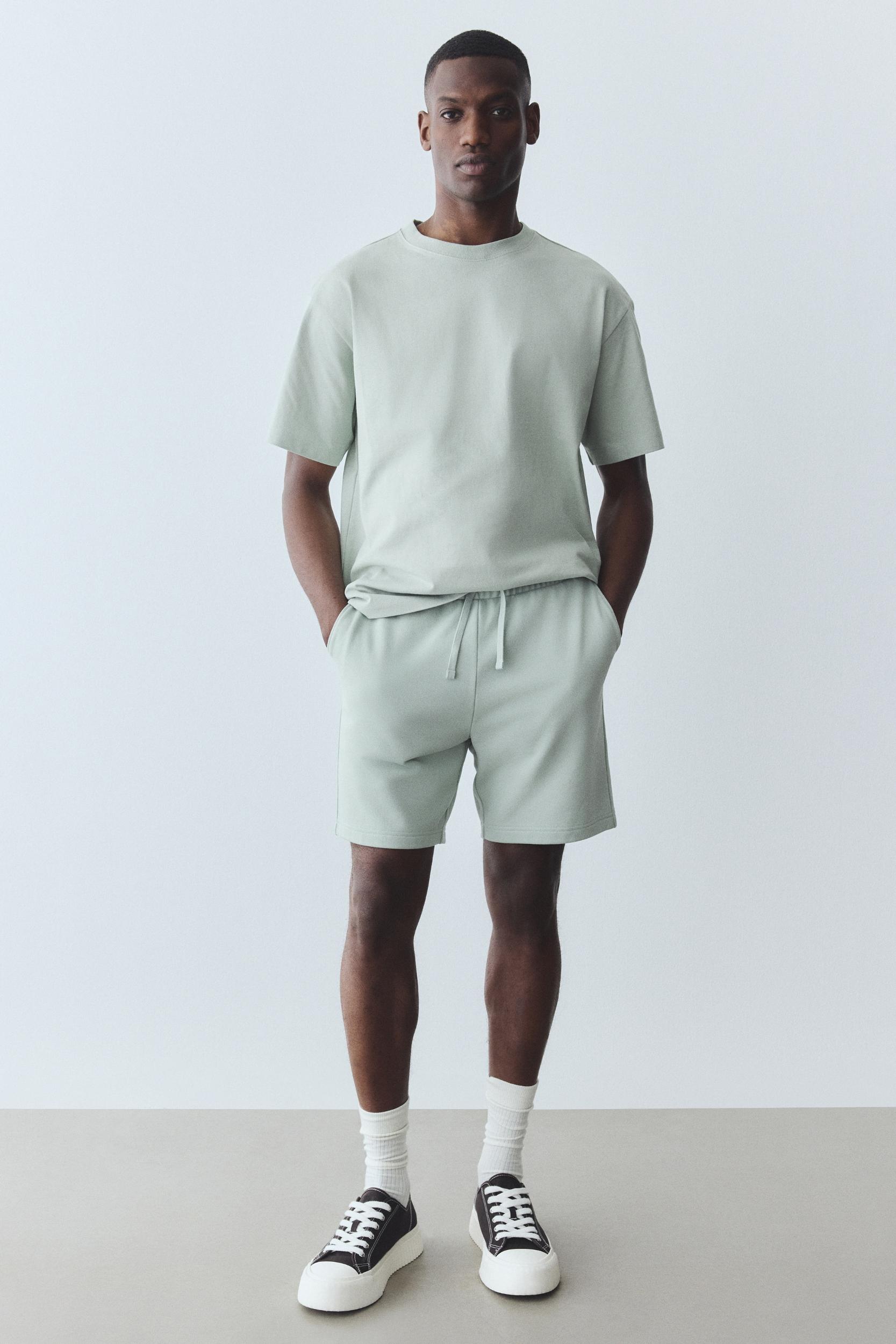 Regular Fit Sweatshorts Product Image