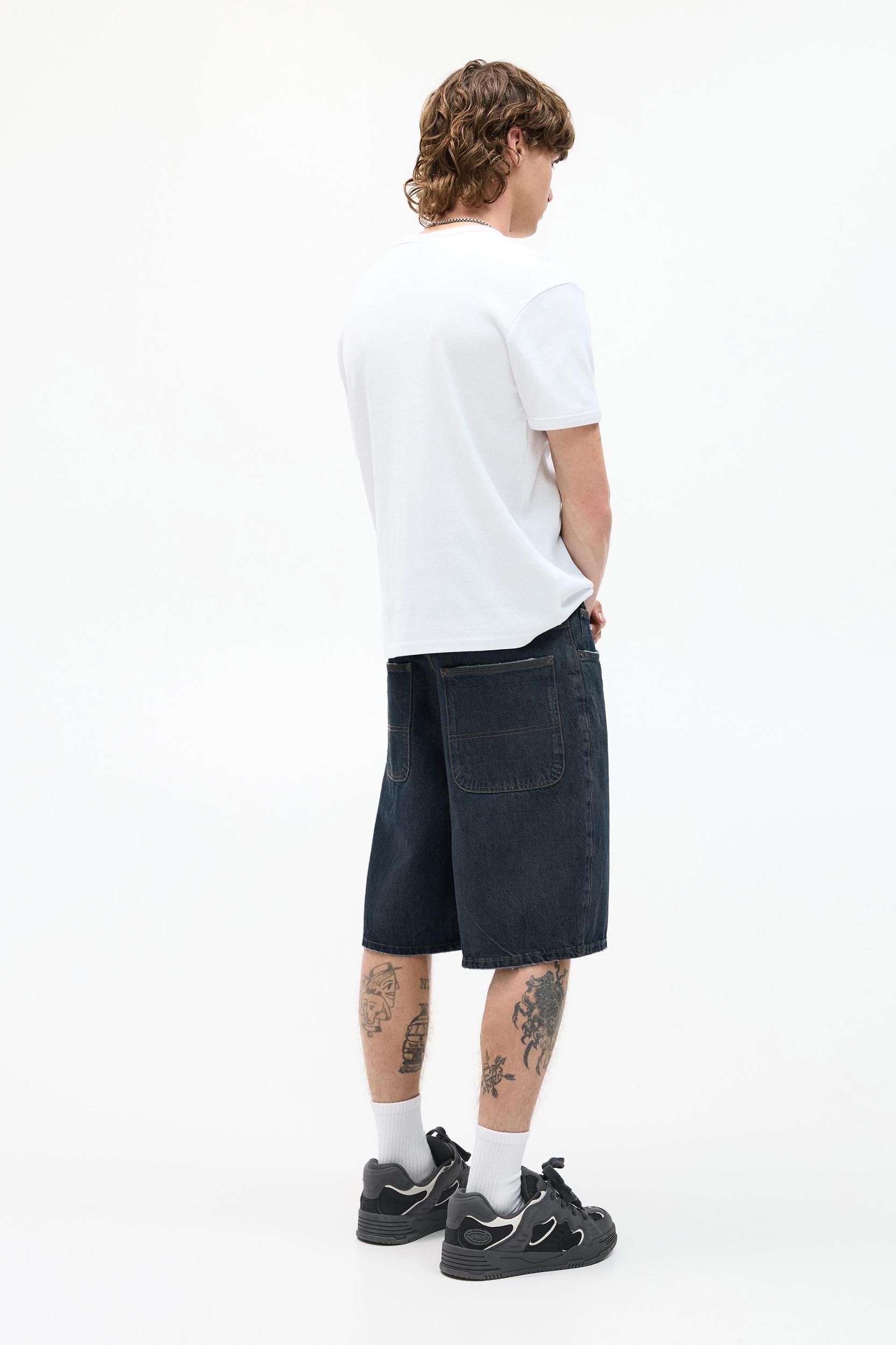 Loose baggy denim Bermuda shorts Product Image