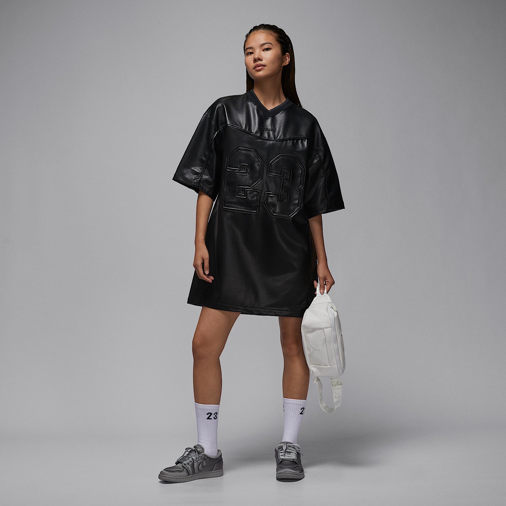Womens Air Jordan Dress | HQ9184-104 Product Image
