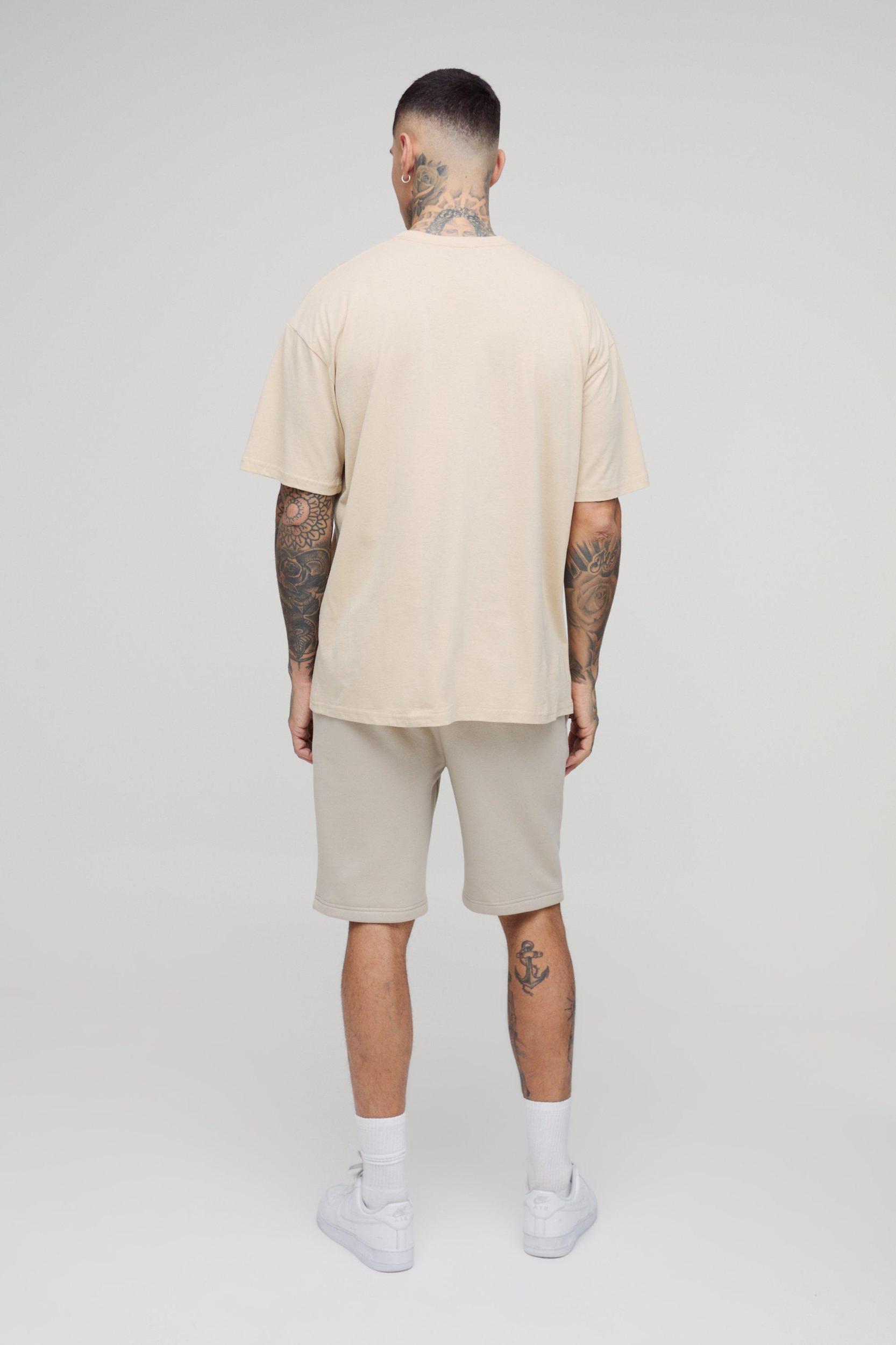 Tall Oversized Chicago Print T-shirt | boohooMAN USA Product Image