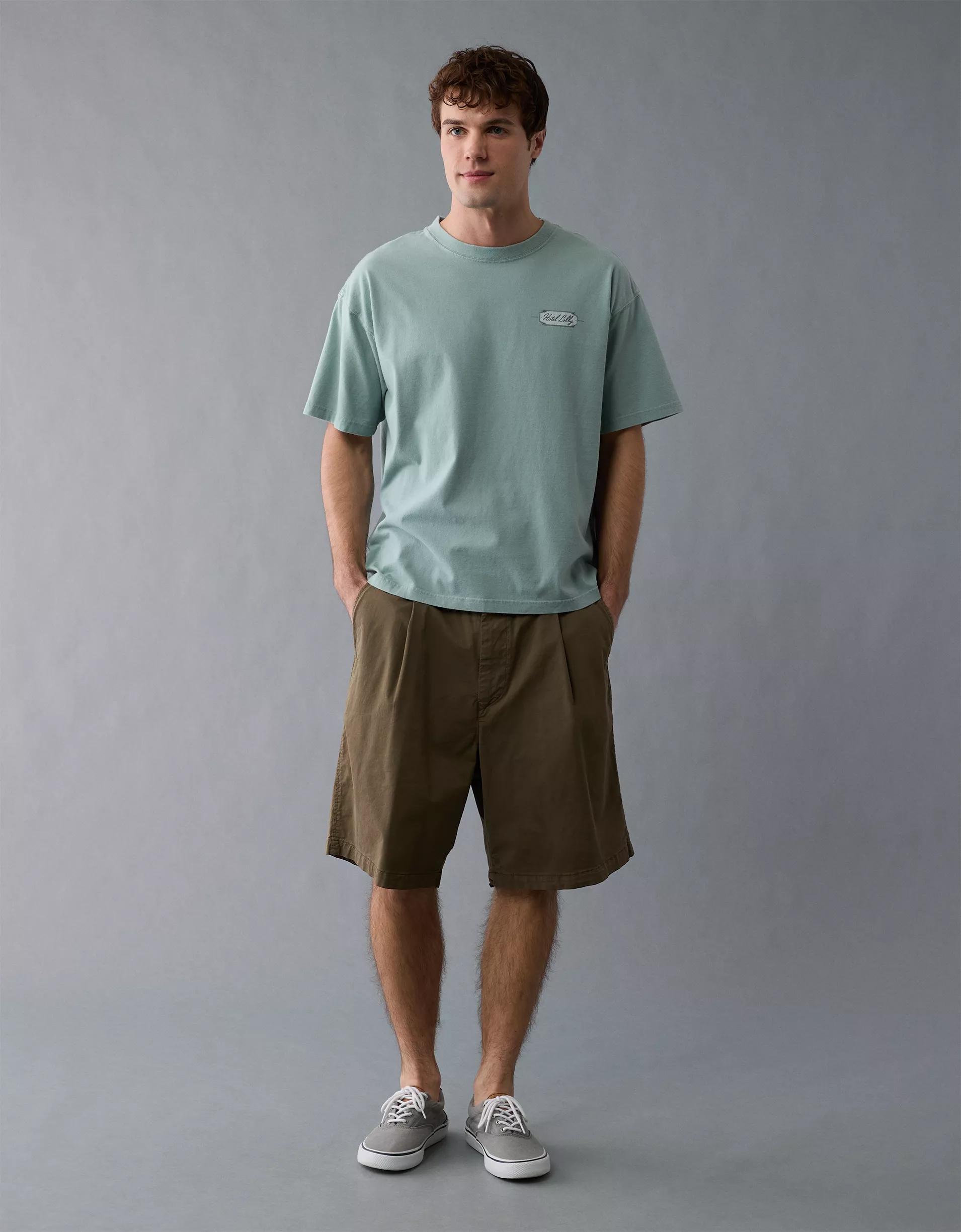 AE Boxy Graphic T-Shirt Product Image