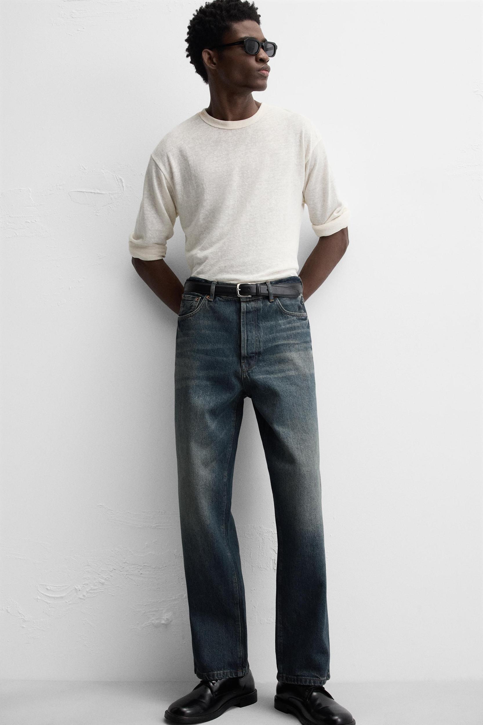 STRAIGHT FIT RELAXED JEANS Product Image
