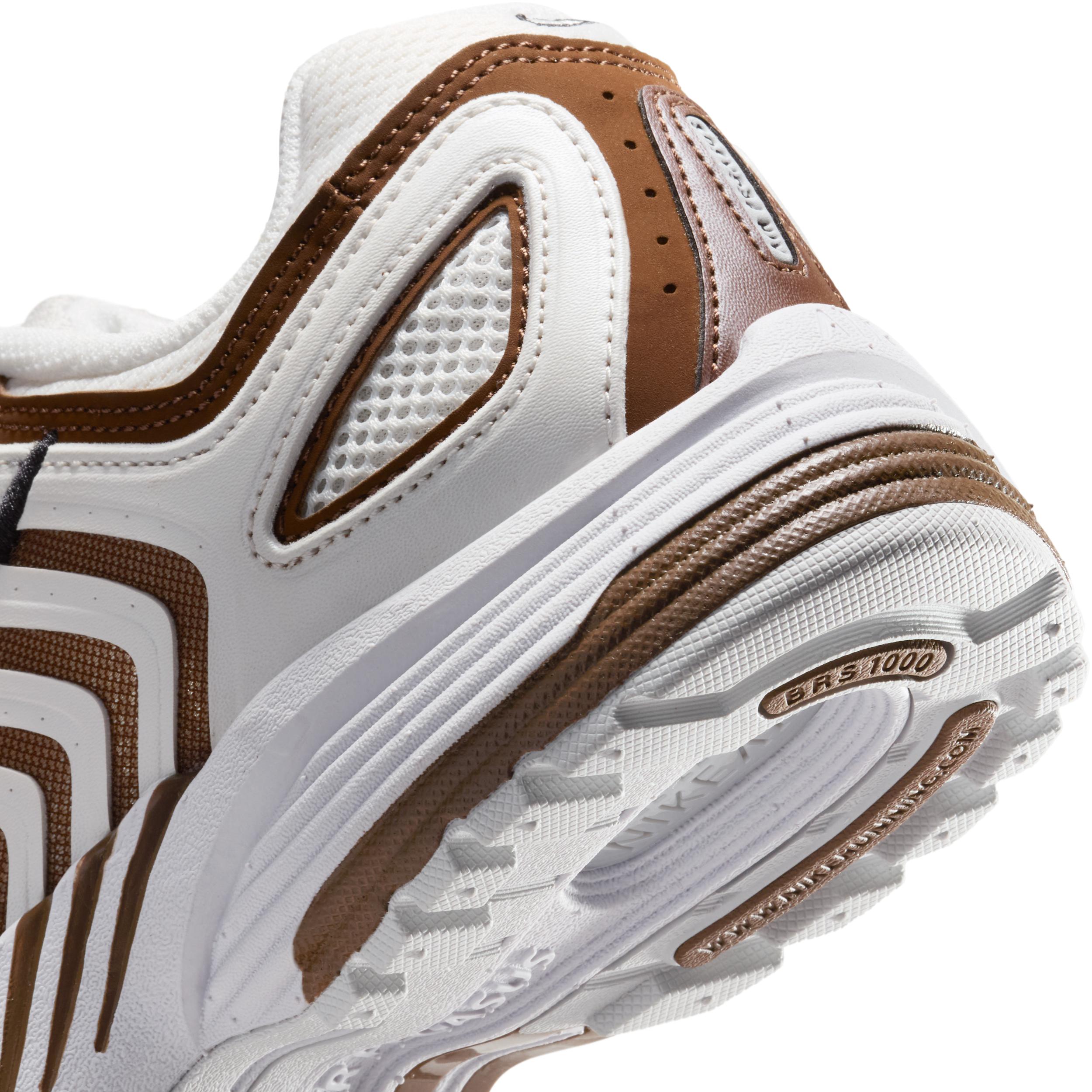 Nike Women's Air Pegasus 2005 Shoes Product Image