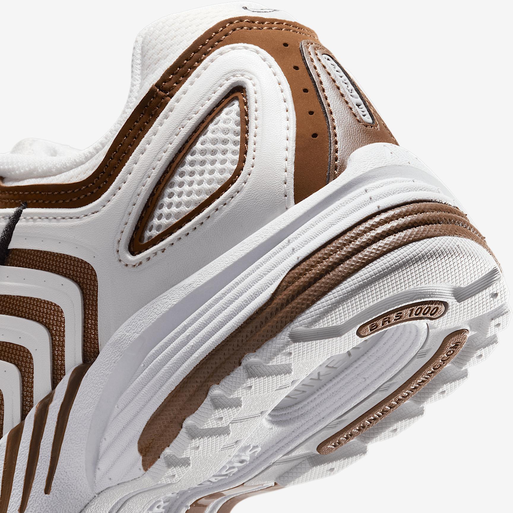 Nike Women's Air Pegasus 2005 Shoes Product Image