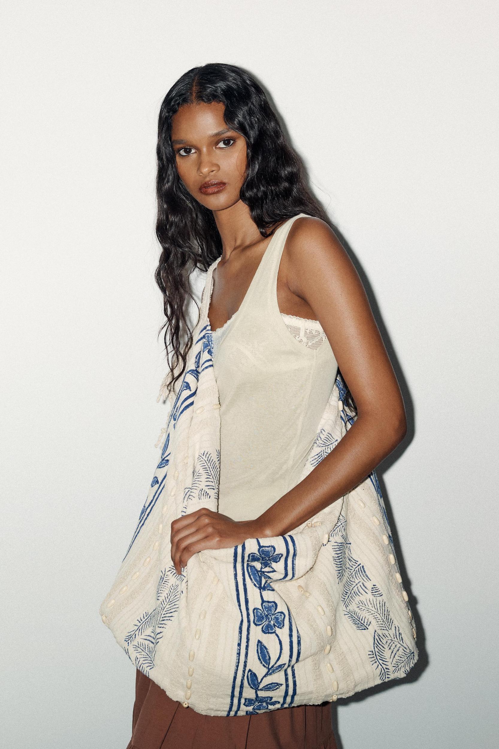 PRINTED SHOPPER BAG Product Image