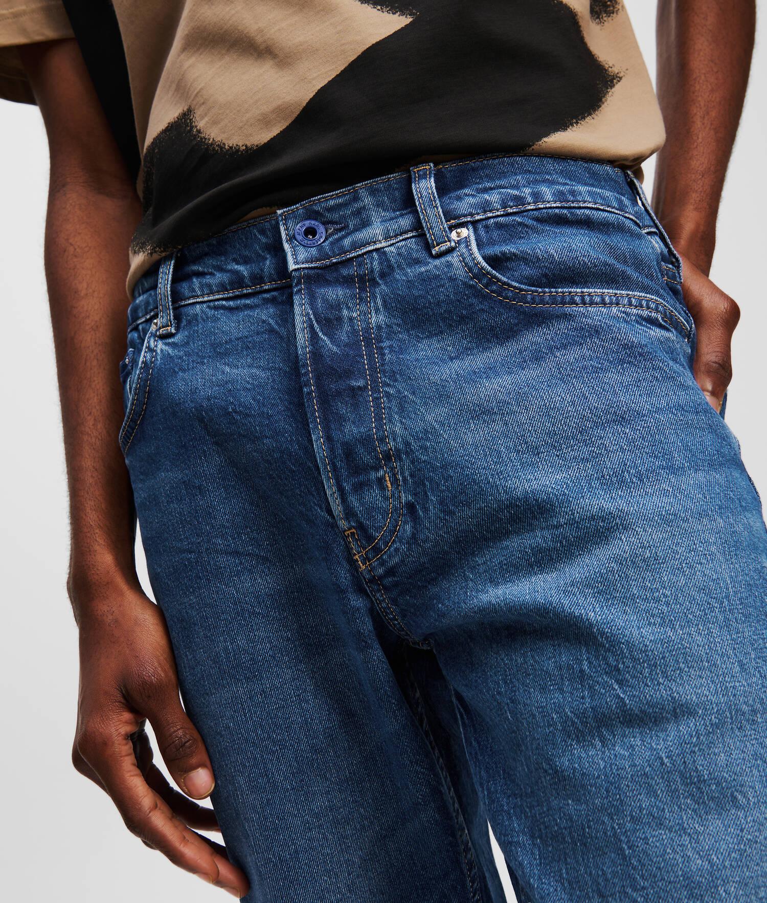 TAPERED JEANS Product Image