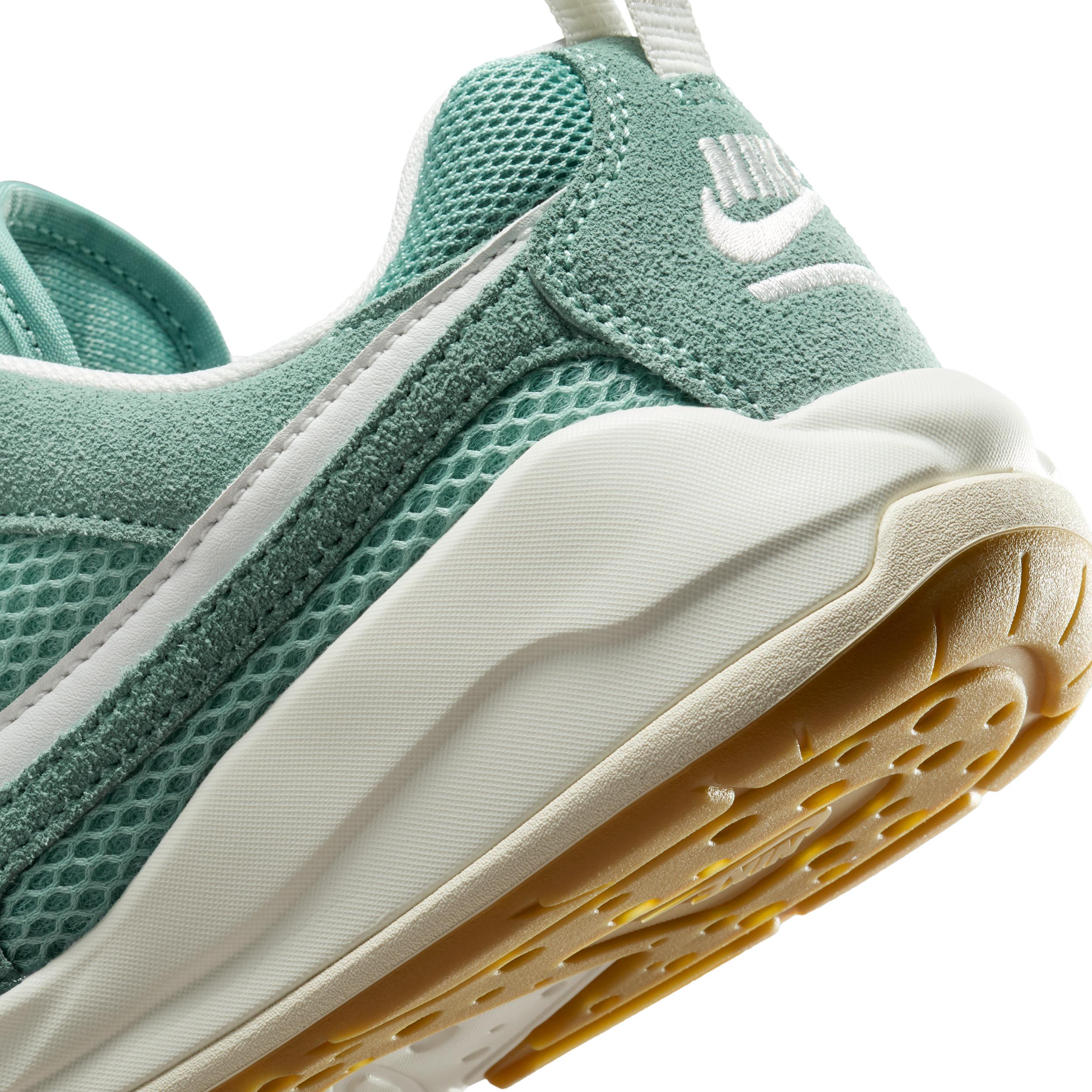 Womens Jordan CMFT Era Shoes | HJ6778-002 Product Image