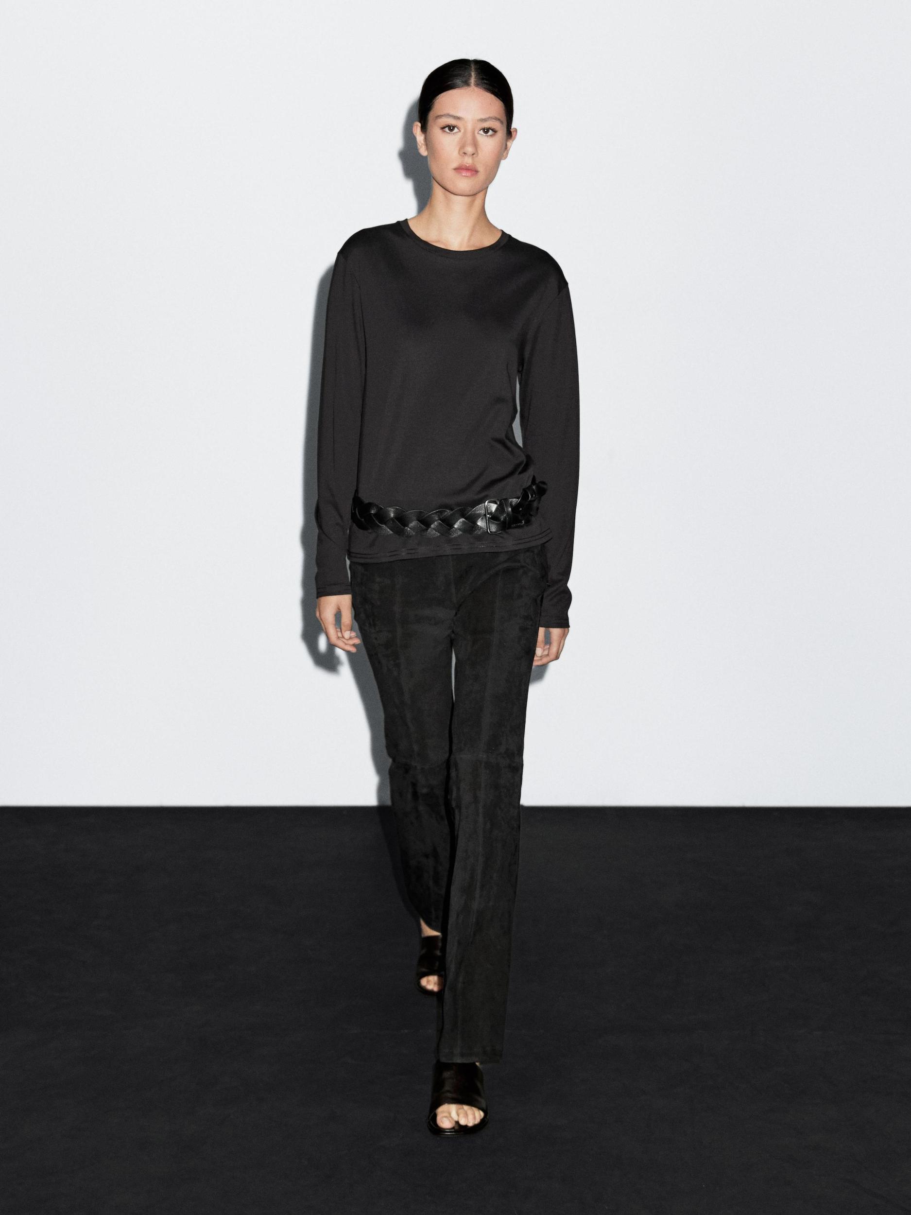 Mid-waist straight-leg trousers Product Image