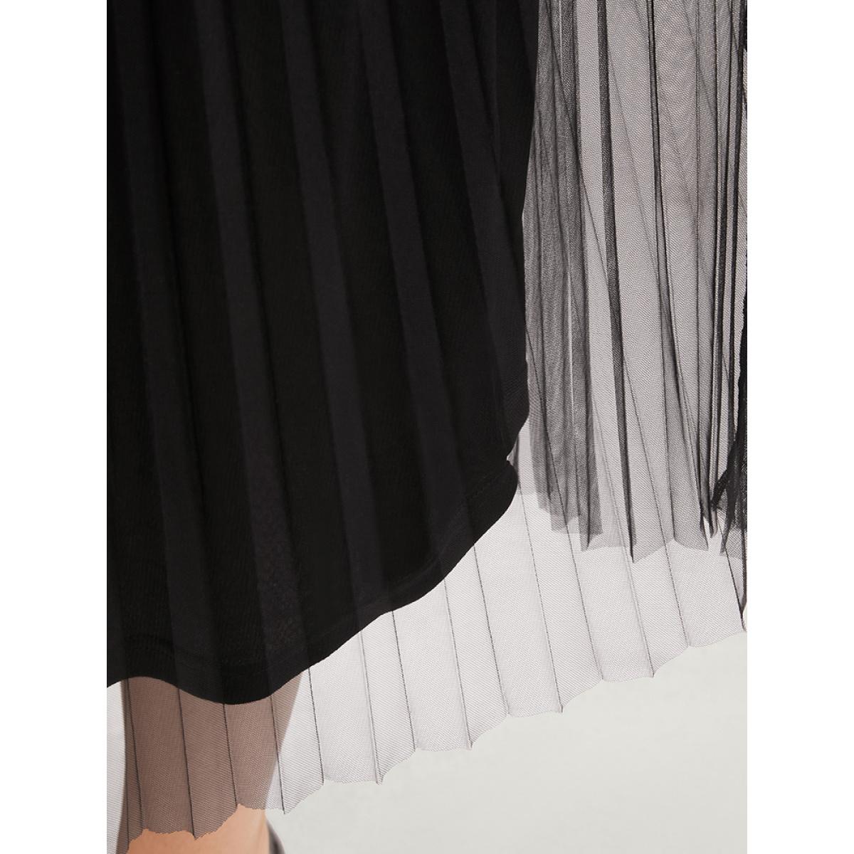 Plus Size Solid Mesh Elastic Waist Pleated Skirt Women Black Glamour Elastic Waist No stretch Going out Skirts BloomChic 14-16/1X Product Image