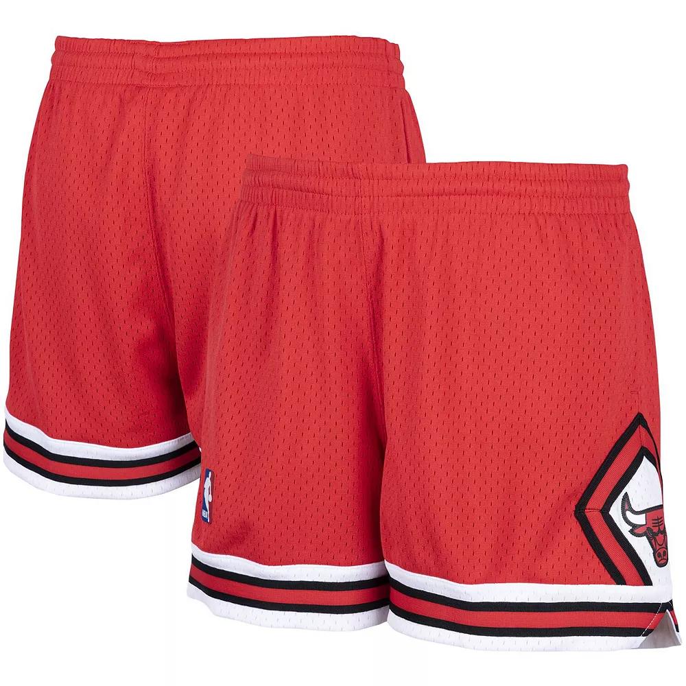 Women's Mitchell & Ness Red Chicago Bulls Jump Shot Shorts, Size: XL Product Image