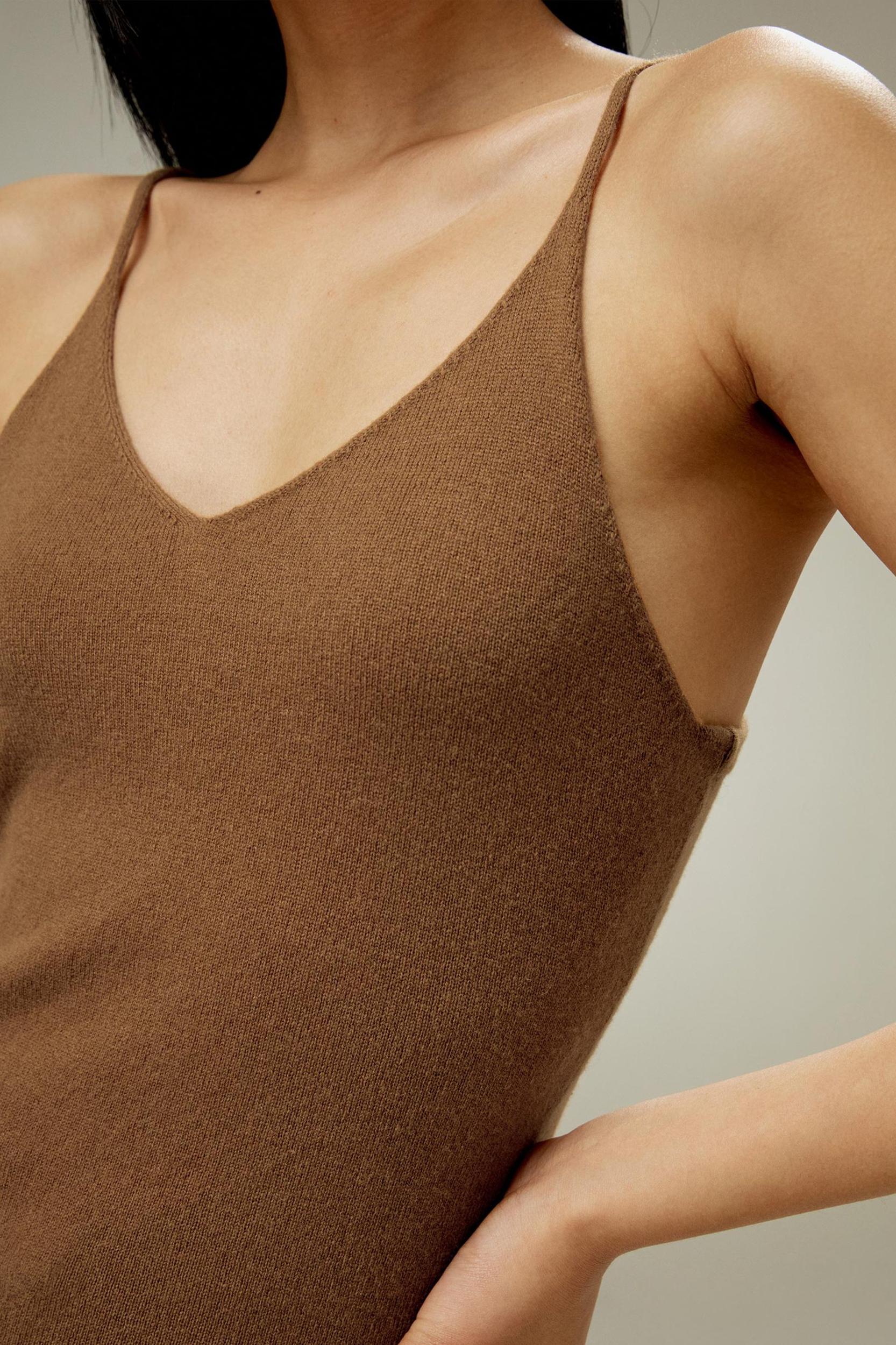 LILYSILK Cashmere Vests Womens - Toffee Sustainable Cashmere - Versatile Winter Essential Top M Product Image