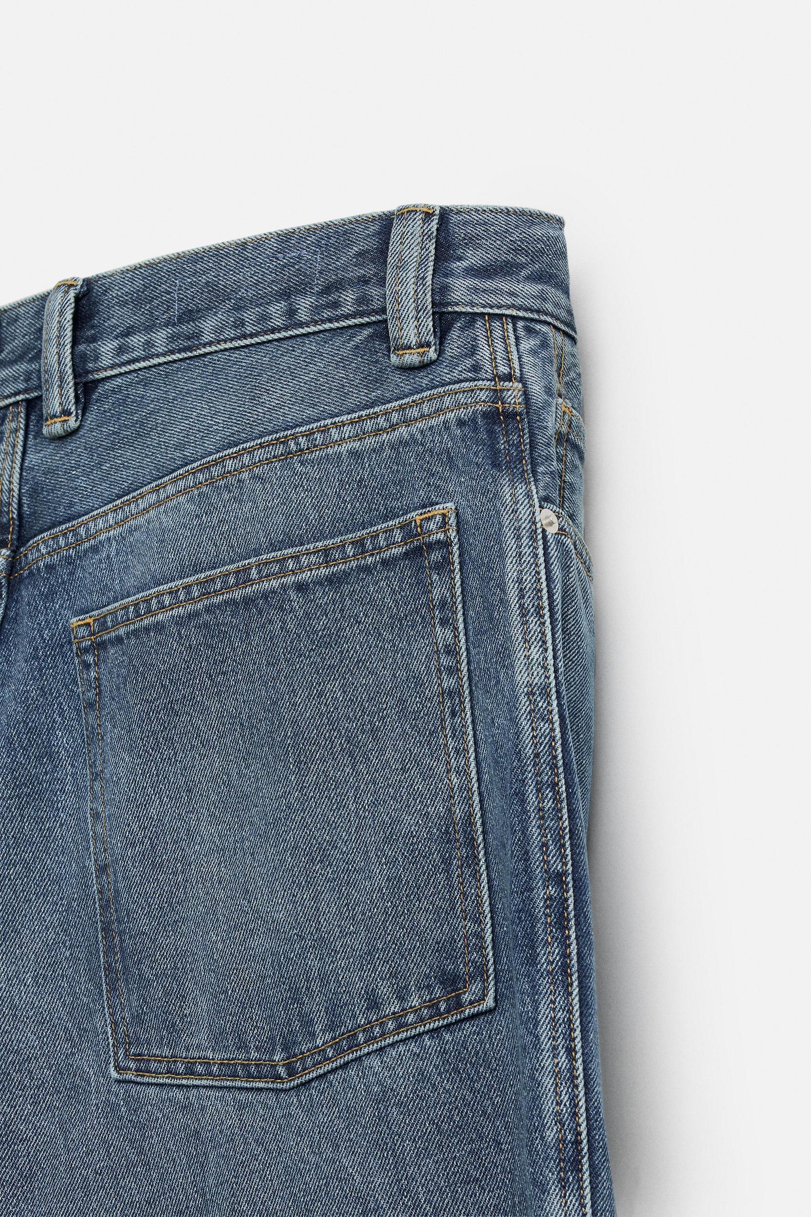 EMBROIDERED RELAXED FIT JEANS Product Image