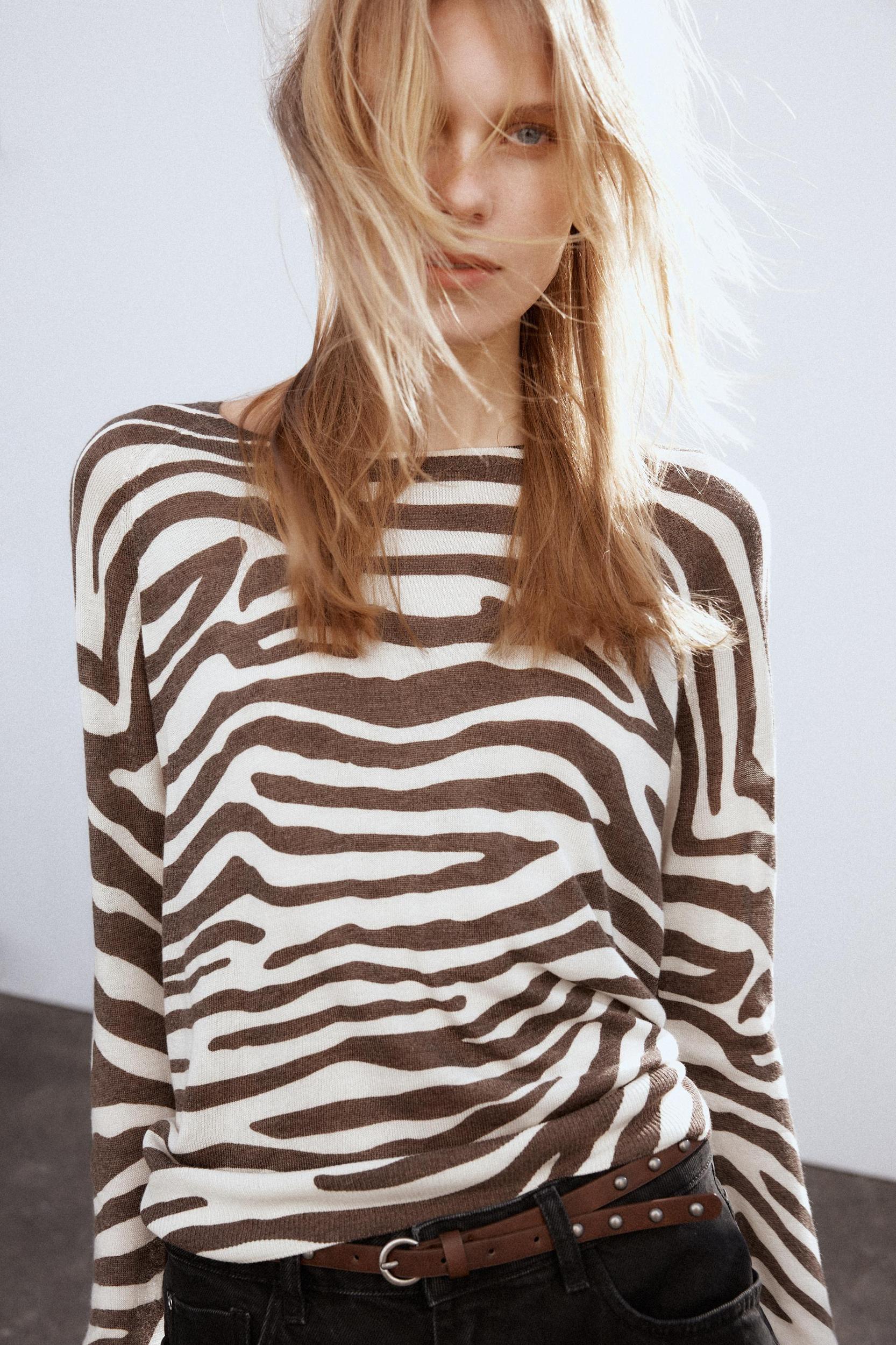 FINE KNIT SWEATER Product Image