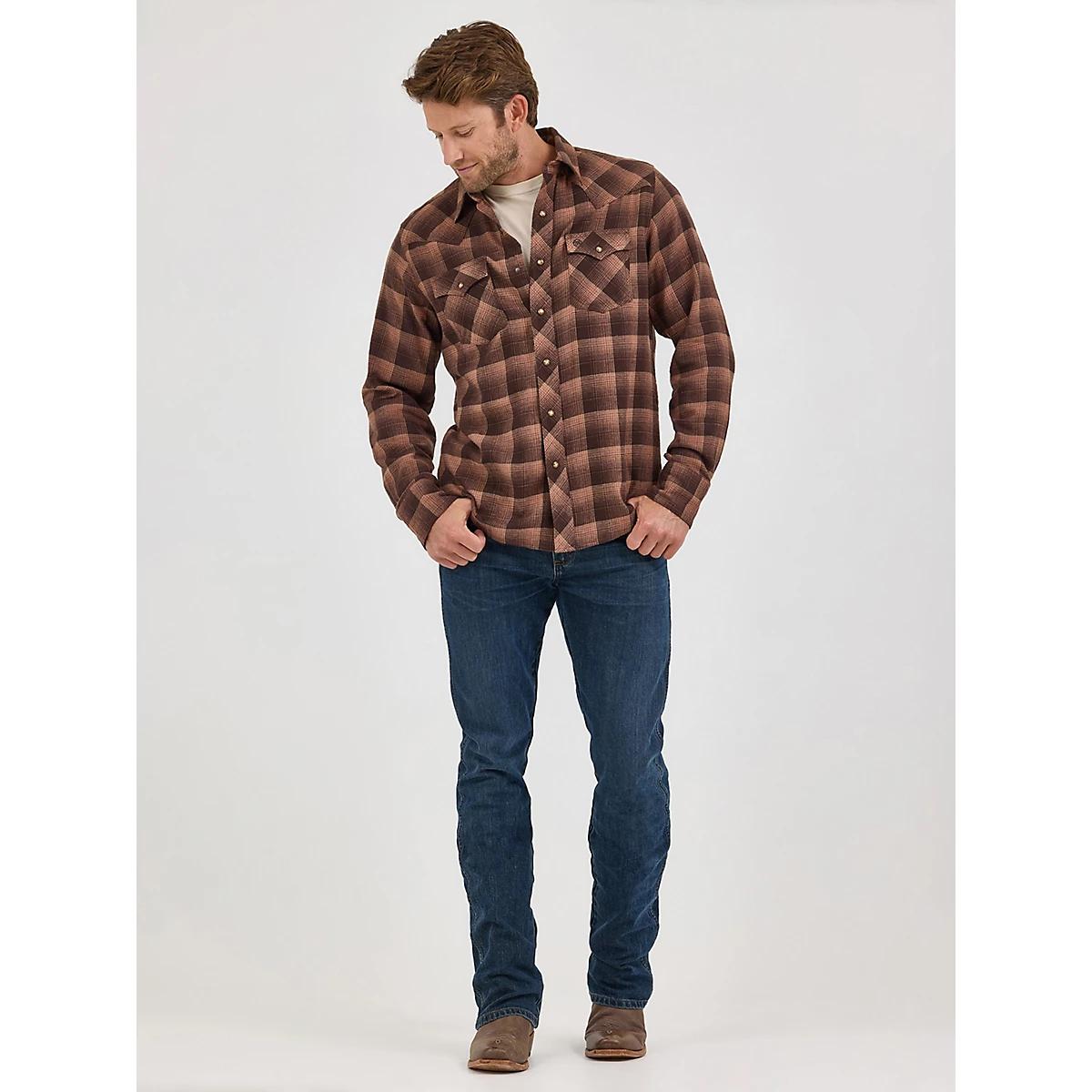 Men's Wrangler Retro® Long Sleeve Flannel Western Snap Plaid Shirt in Mocha Product Image