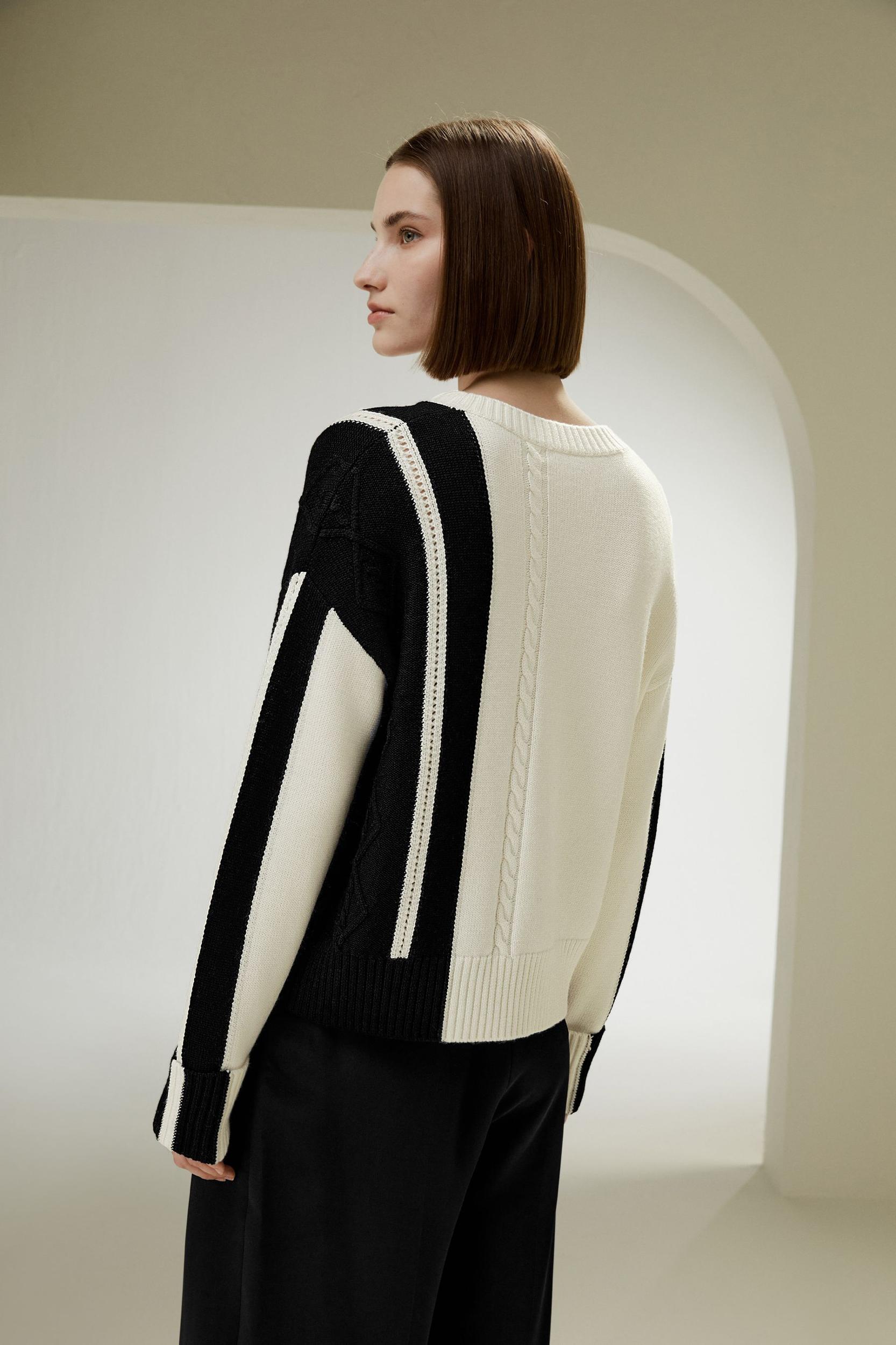 Bicolor Stripe Knit Wool Sweater Product Image