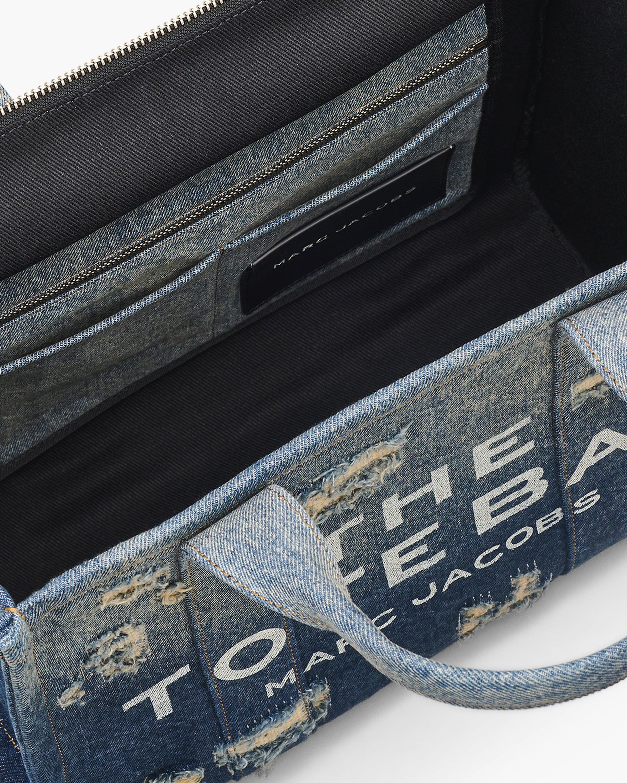 The Canvas Medium Tote Bag Product Image