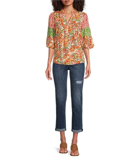 Tru Luxe Jeans Floral Split V-Neck 3/4 Sleeve Woven Challis Blouse Product Image