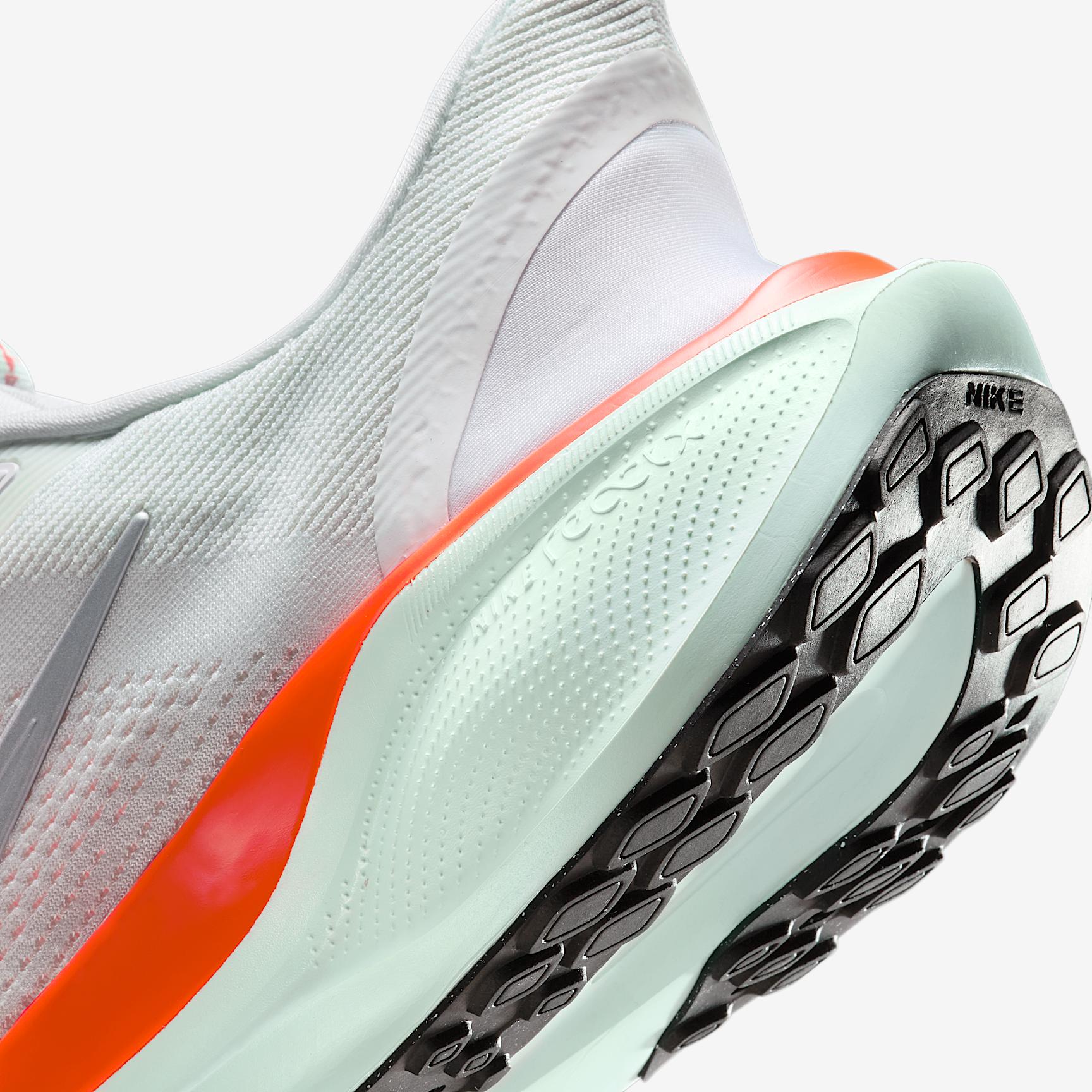 Nike Mens Pegasus EasyOn Road Running Shoes | FQ7837-103 Product Image