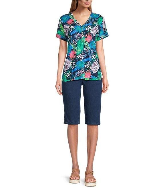 Intro Petite Size Tropic Botanical V-Neck Short Sleeve Tee Product Image
