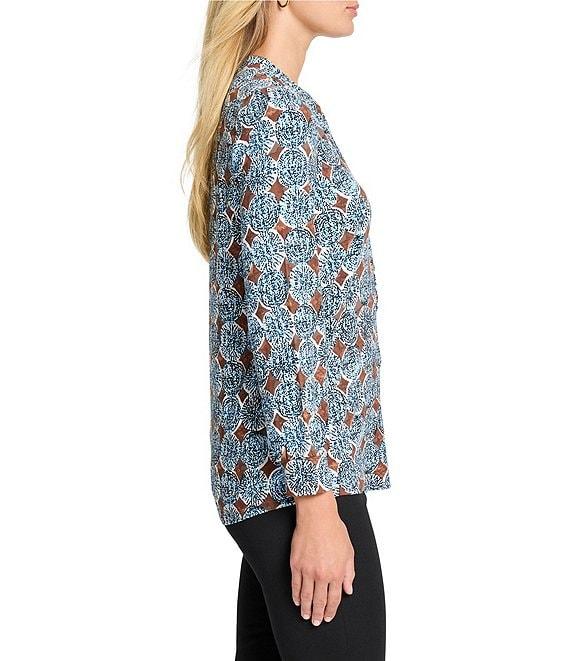 NIC + ZOE Sand Dollar Henley Split V-Neck Long Sleeve Top Product Image