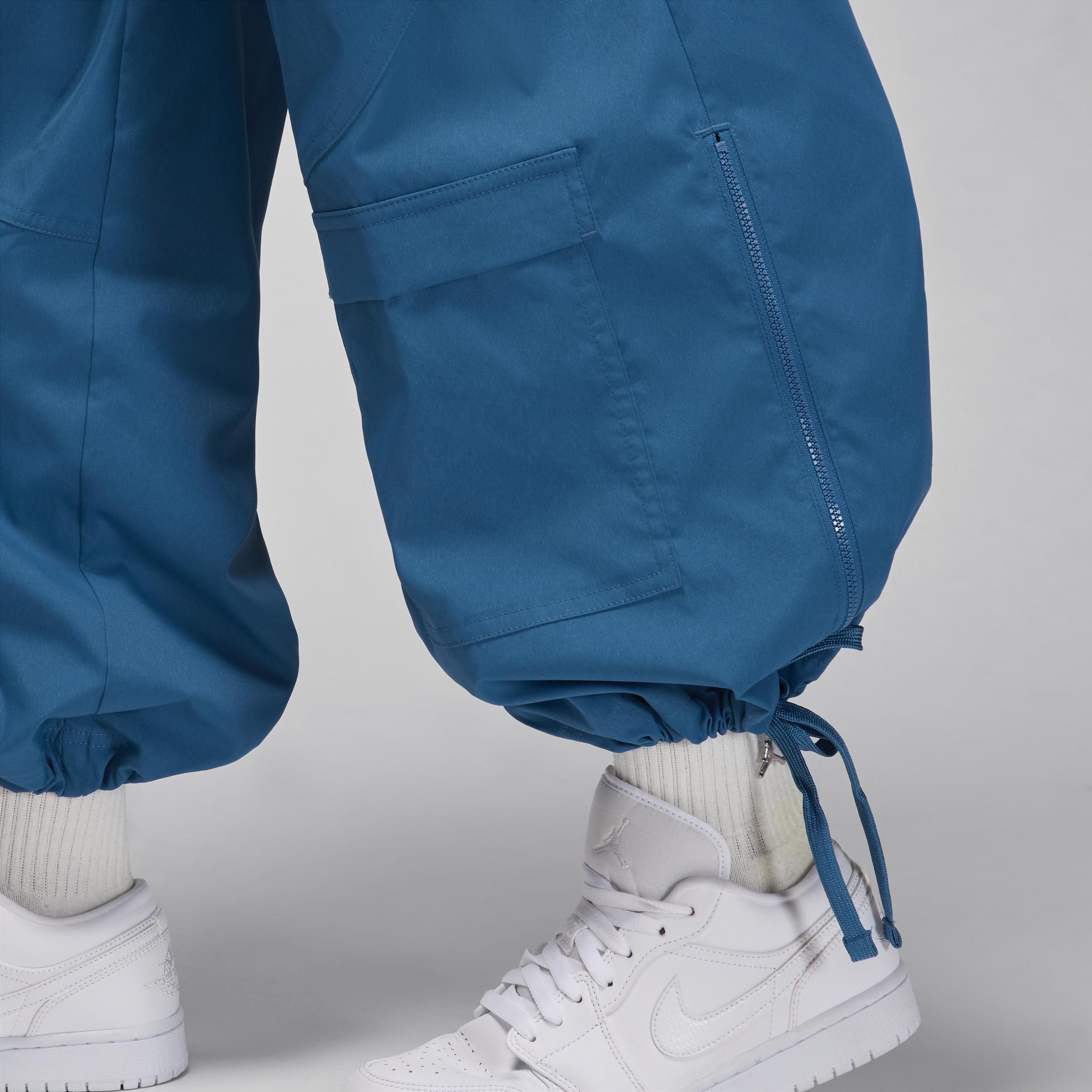 Womens Chicago Cargo Pants Product Image