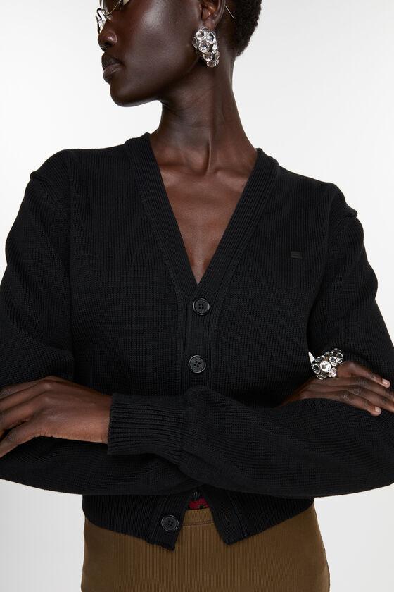 Cardigan v-neckline Product Image