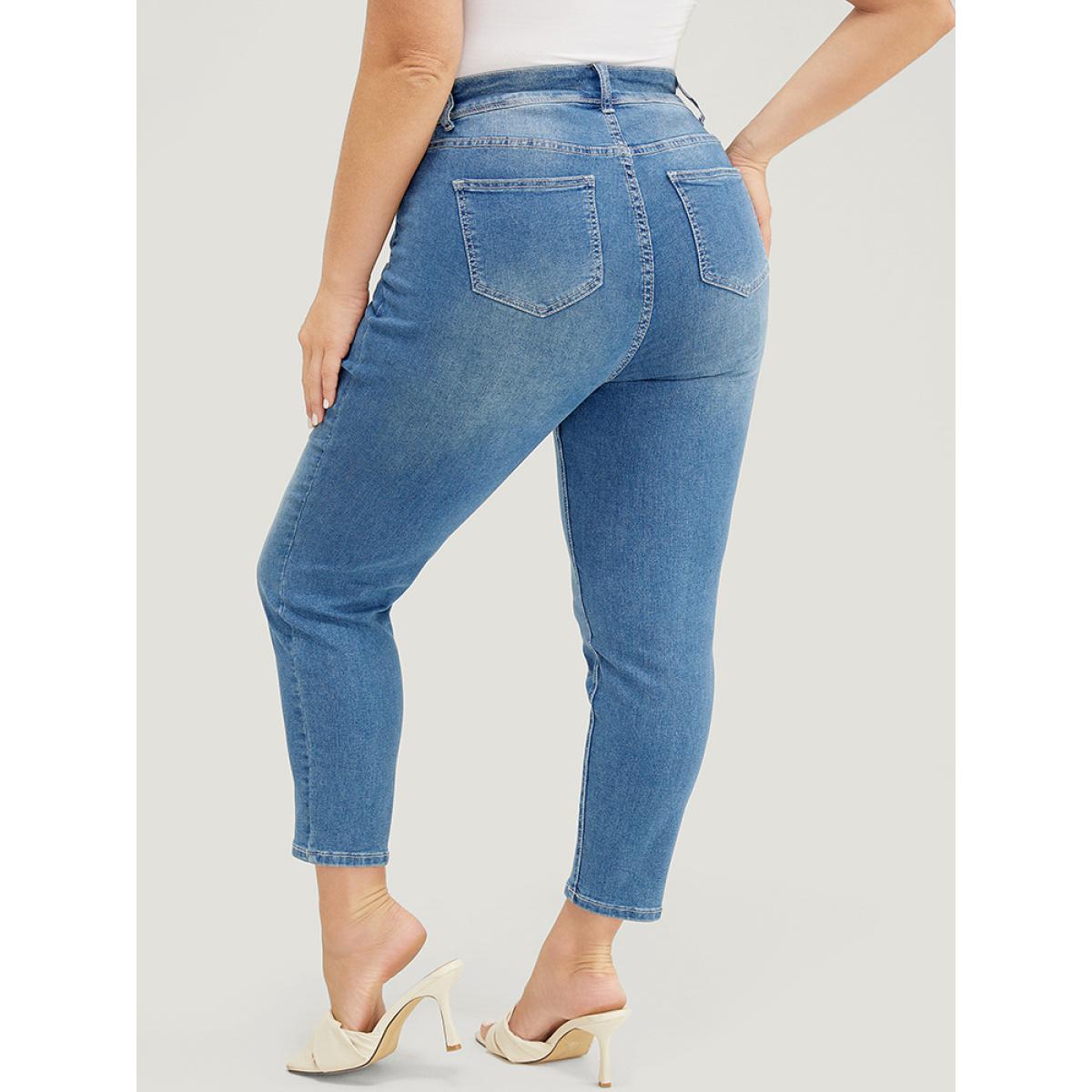 Plus Size Moderately Stretchy High Rise Dark Wash Cropped Jeans Women DarkBlue Casual Plain Medium stretch Side seam pocket Jeans BloomChic 20/2X Product Image