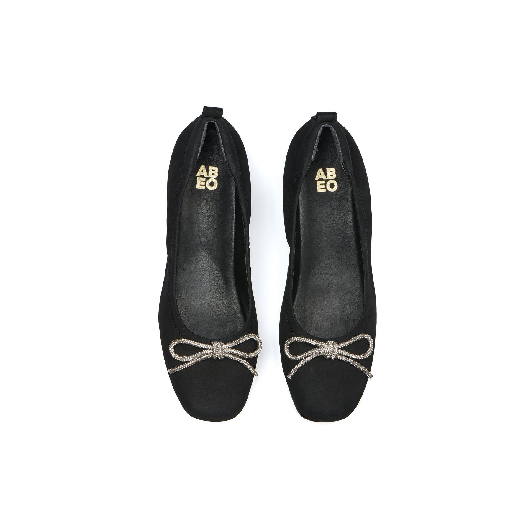 Cadence Bow Metatarsal Female Product Image