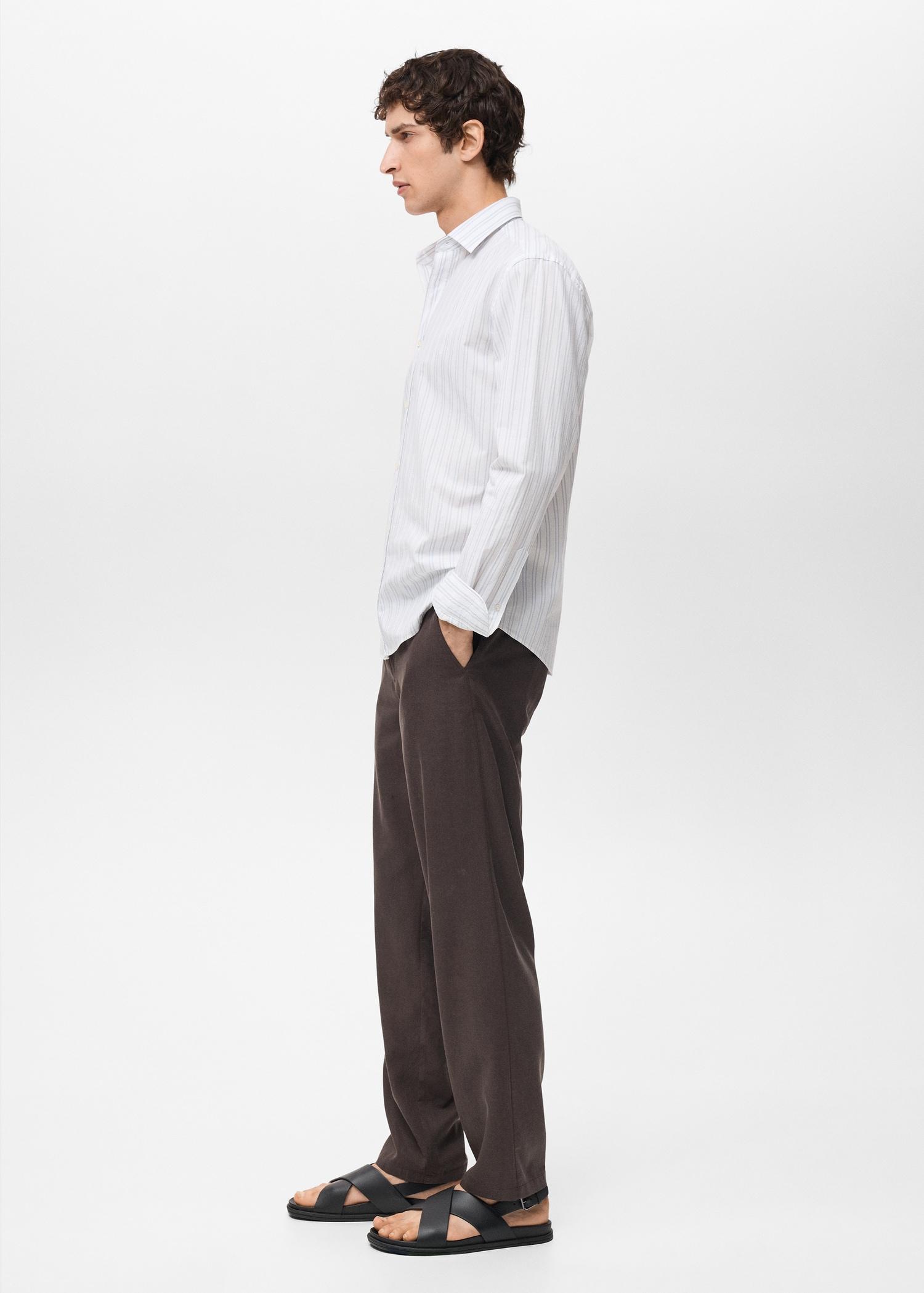 100% cotton regular-fit striped shirt - Men | MANGO USA Product Image