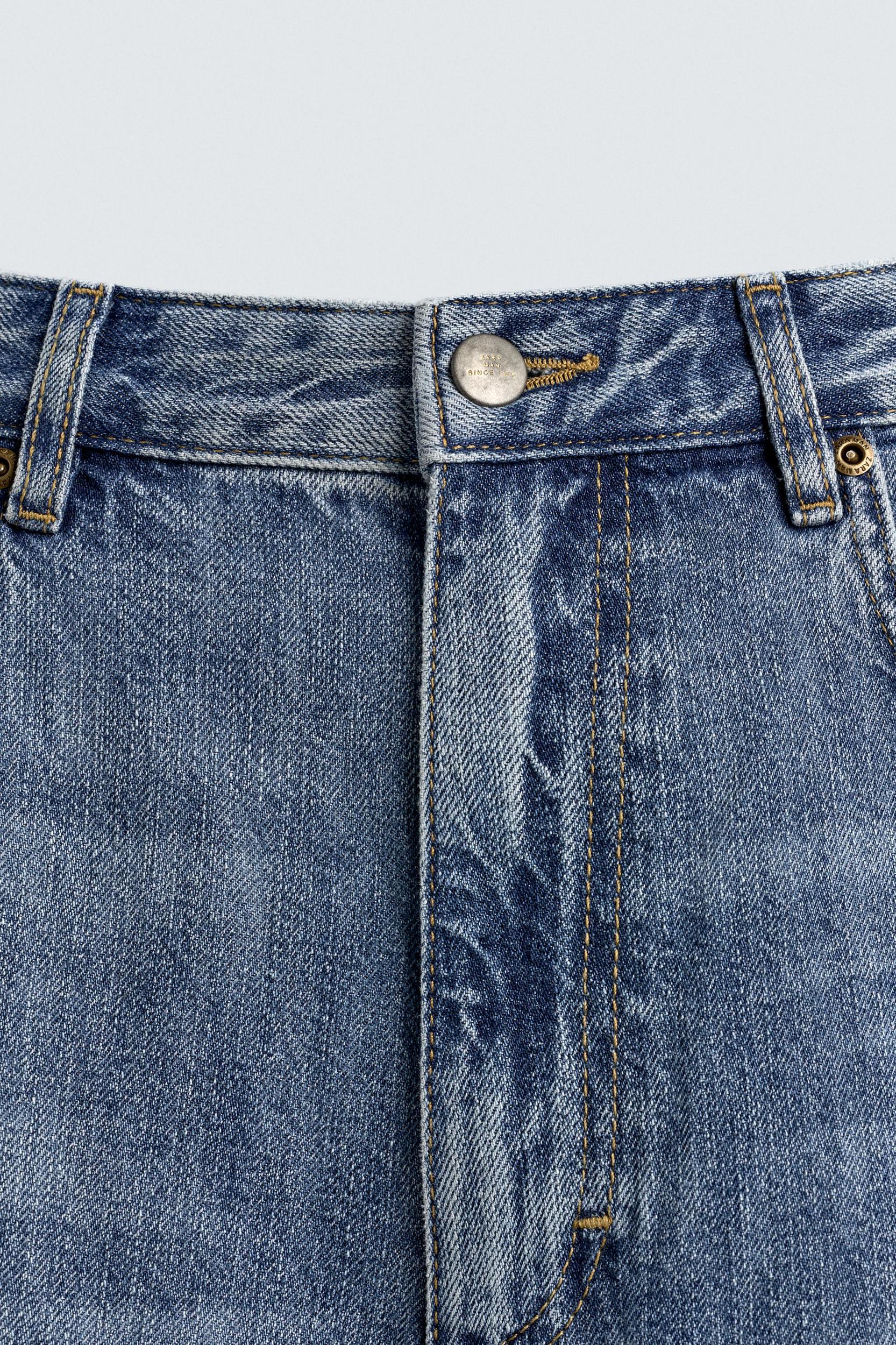 SPLATTERED BAGGY FIT JEANS Product Image