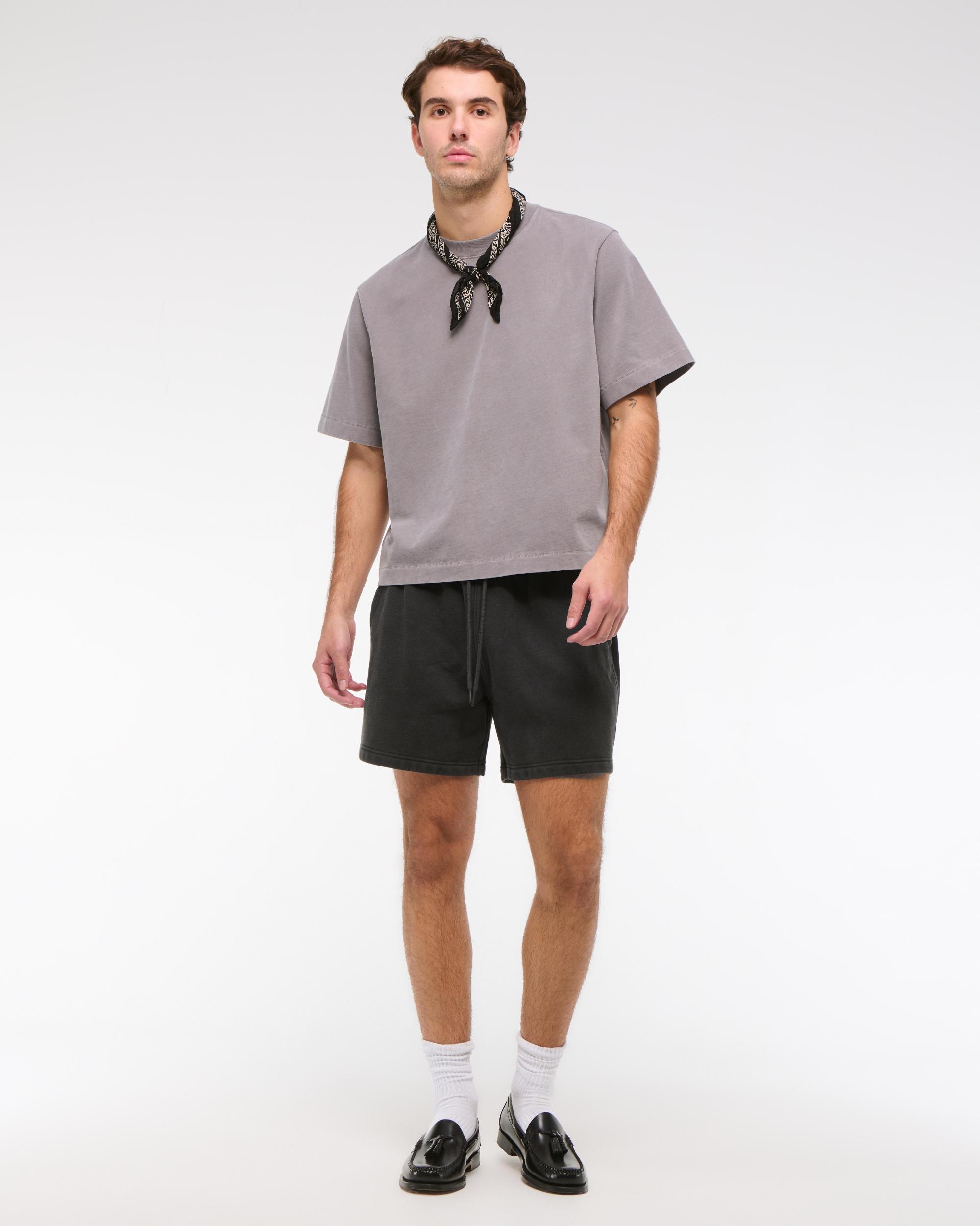 Essential Short Product Image