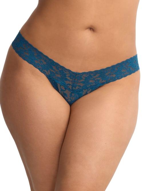 Signature Lace Low Rise Thong Product Image