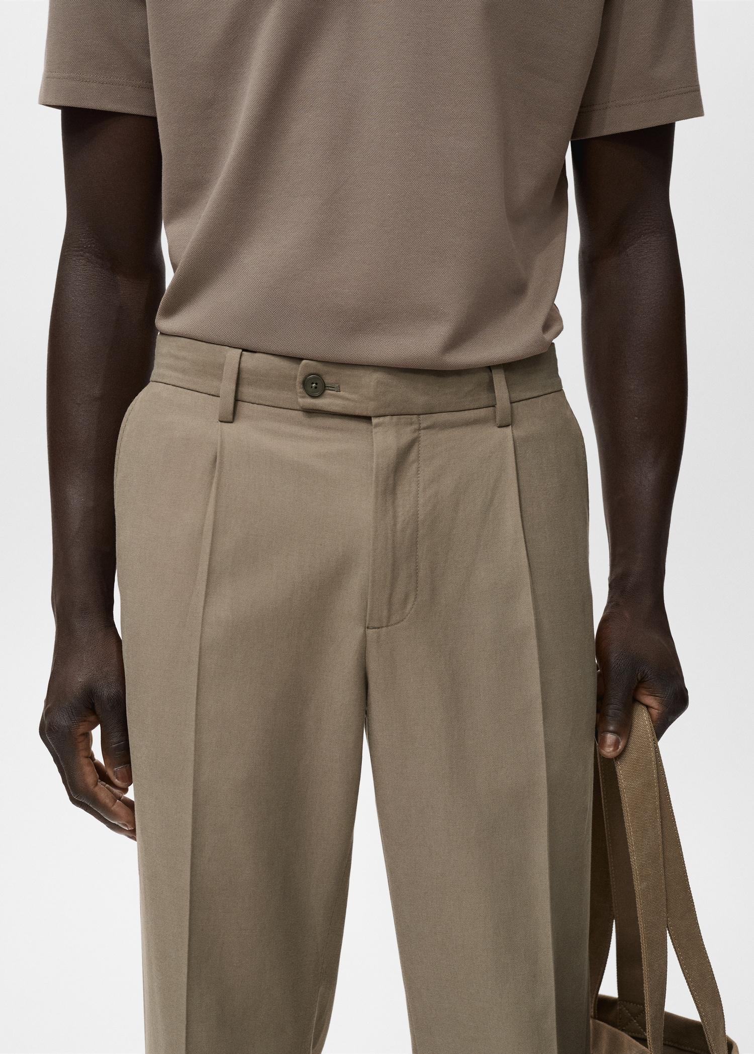 Cotton tapered crop pants - Men | MANGO USA Product Image