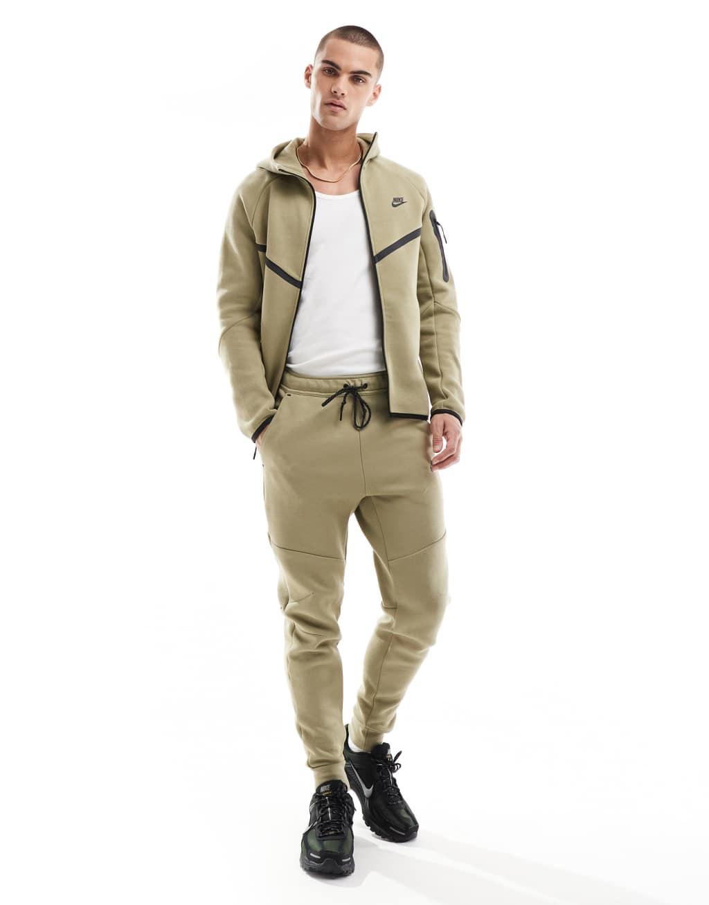 Nike Tech Fleece full zip hoodie in khaki Product Image