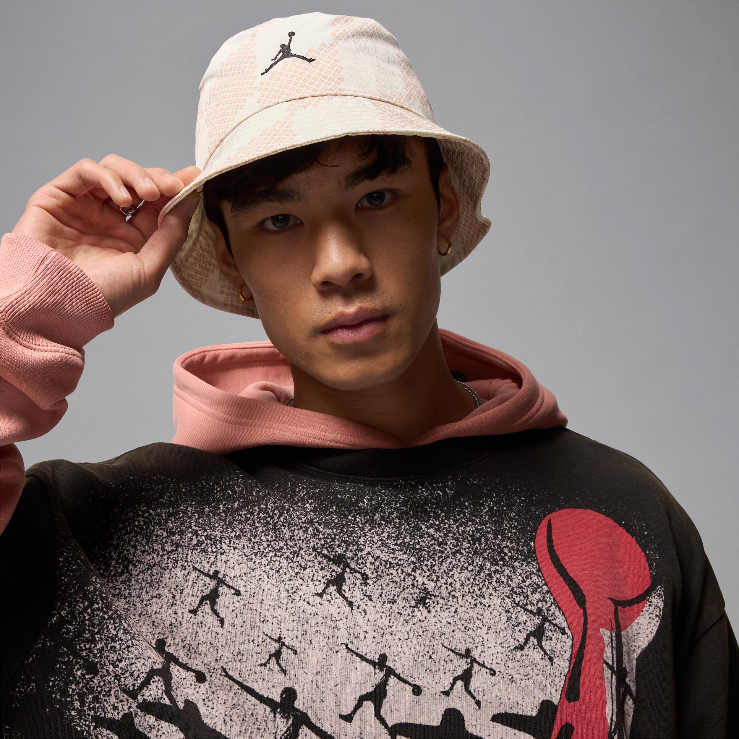 Mens Jordan Oversized Reissue T-Shirt | HQ8982-010 Product Image