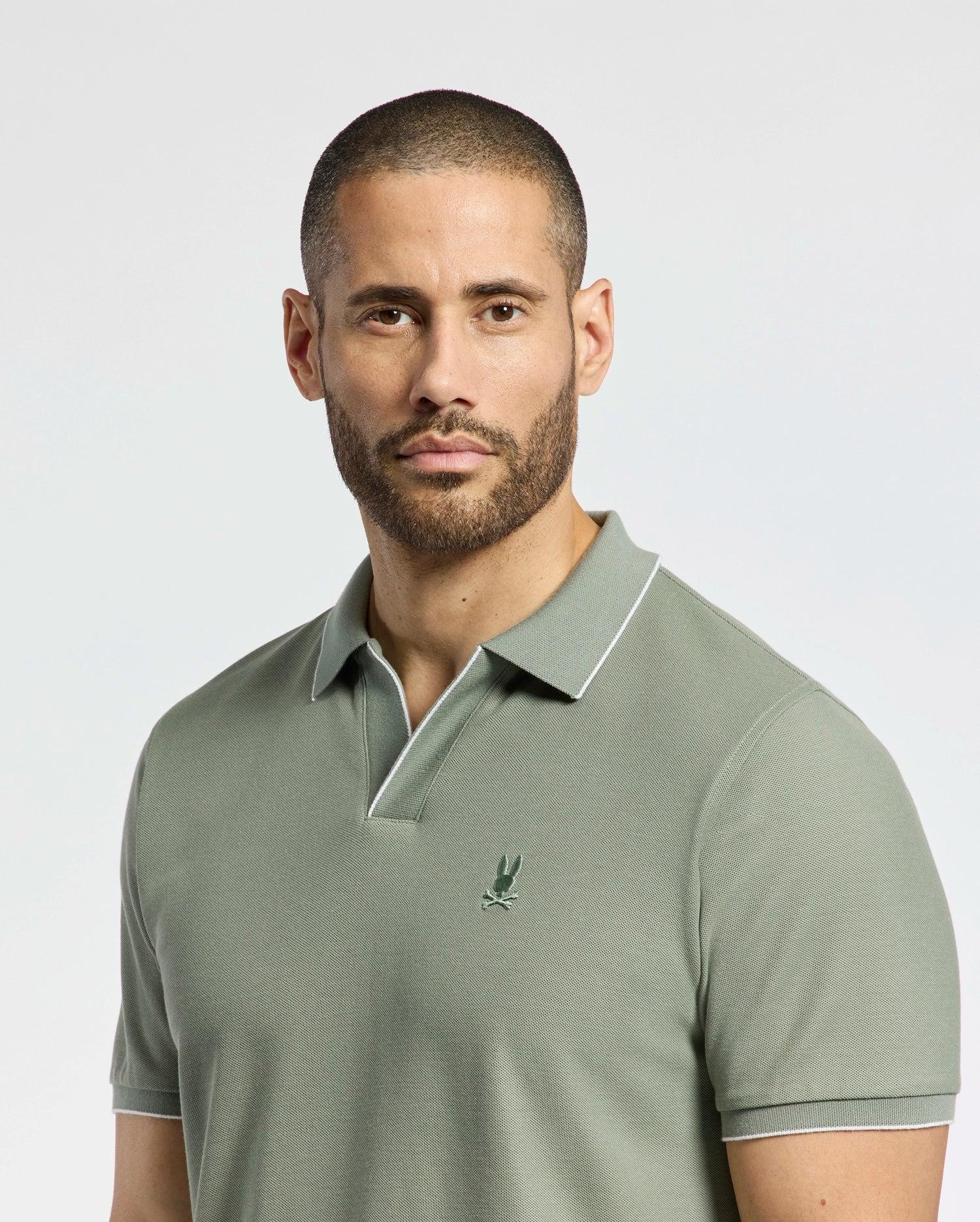 MENS EAST HILLS JOHNNY COLLAR POLO - B6K331B200 Product Image