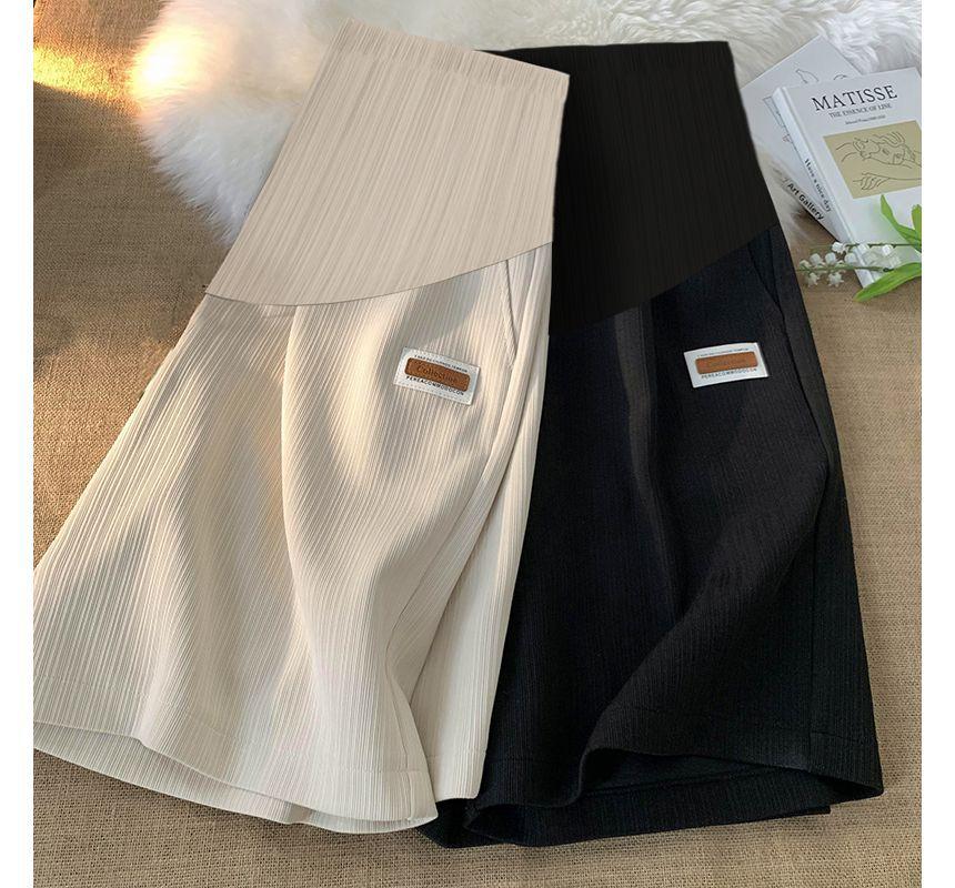 Maternity Plain Shorts Product Image