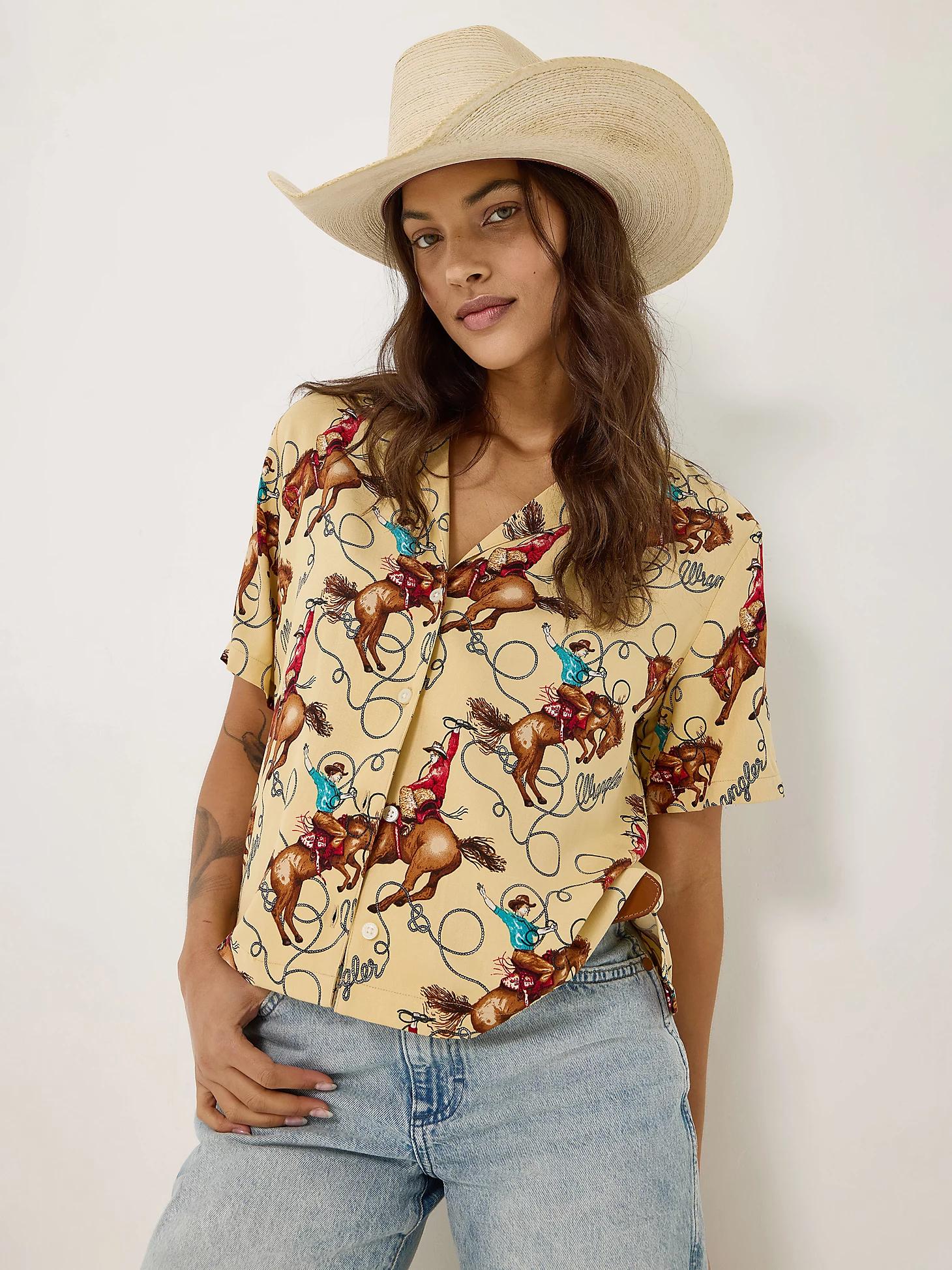 Women's Wrangler Retro® Cowgirl Camp Shirt in Ditsy Cowboy Product Image