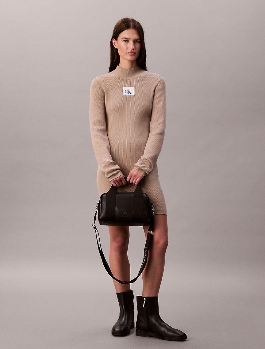 Ultralight Barrel Crossbody Bag Product Image