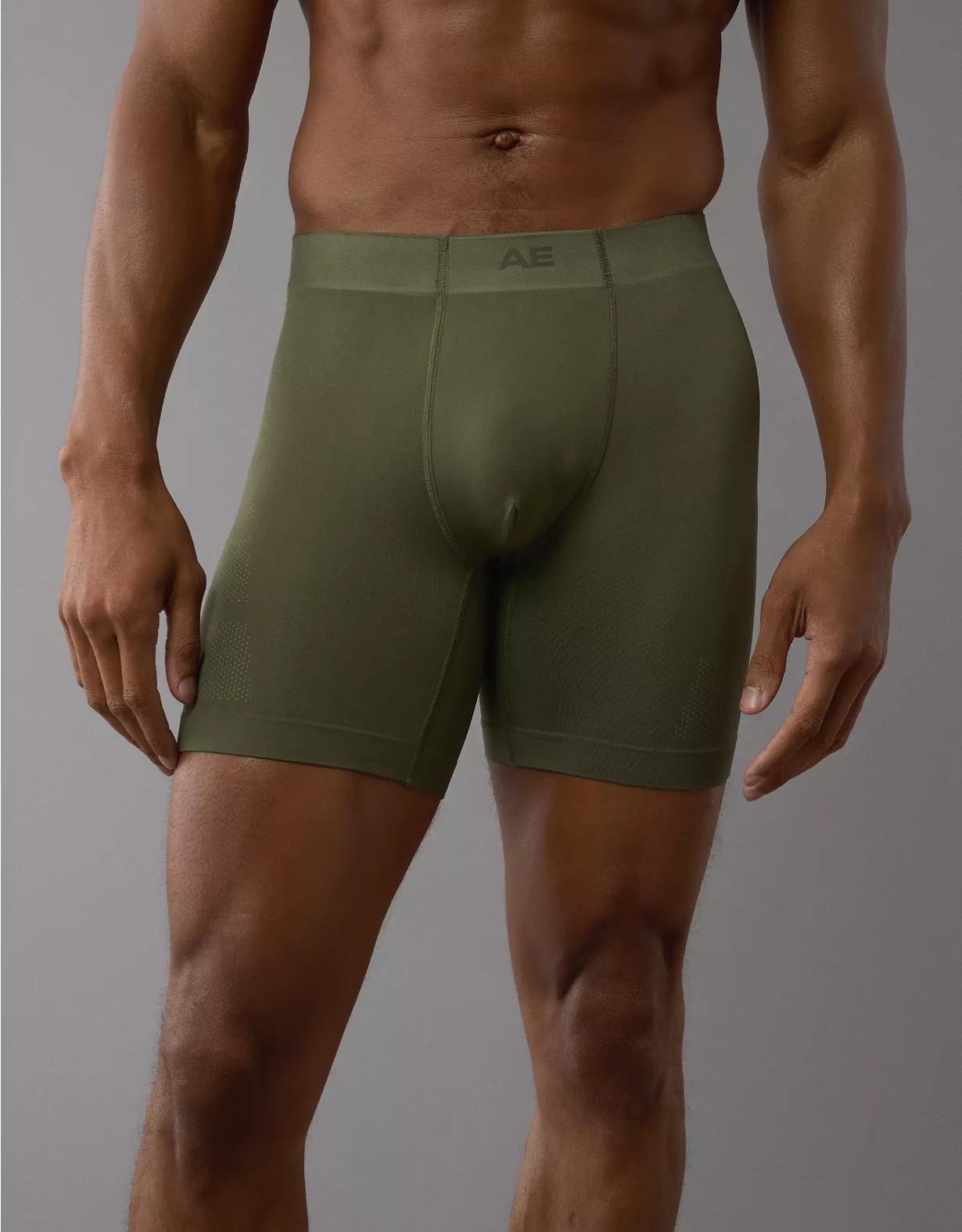 AEO Men's Camo 6" StealthMode Boxer Brief Product Image