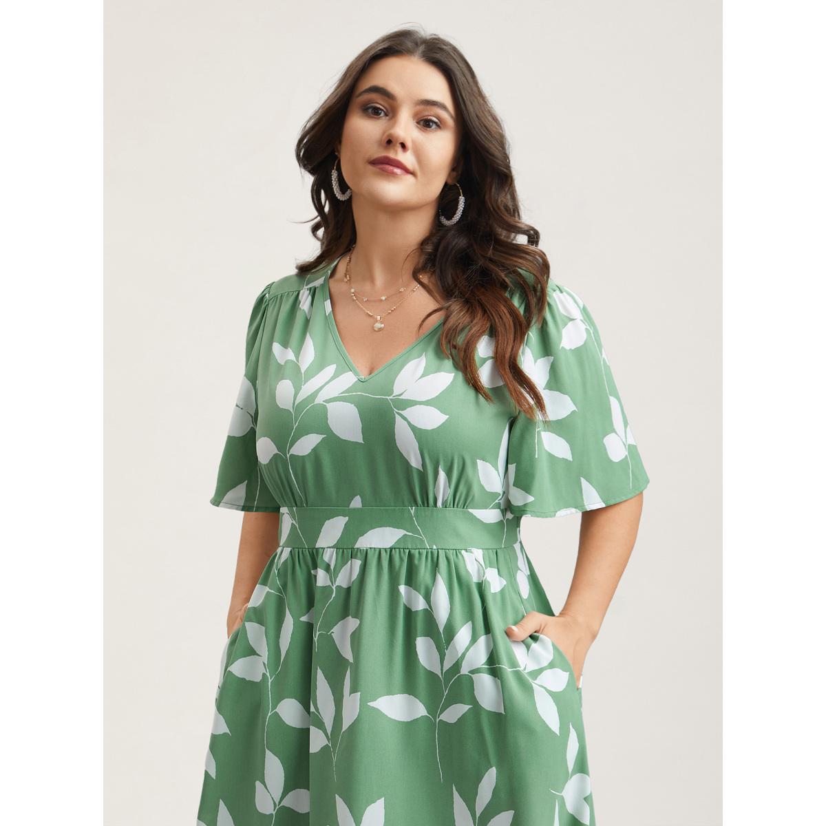 Plus Size Leaf Print Waist-Cinched Flared Maxi Dress Sage Women Timeless Gathered V-neck Half Sleeve Curvy BloomChic 26/4X Product Image